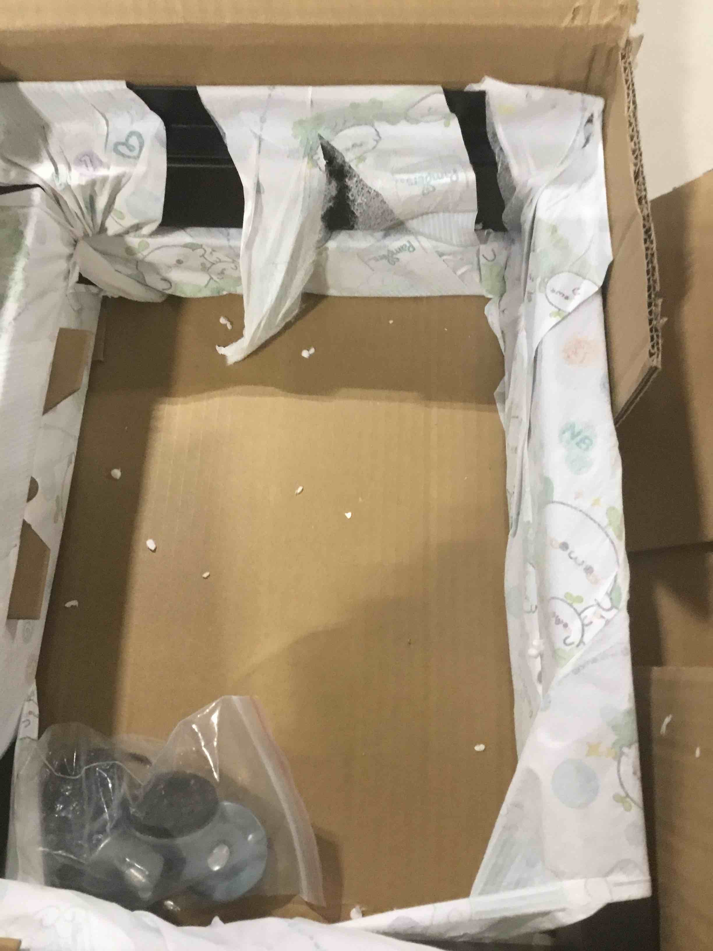 https://s3.amazonaws.com/lotting-images-prod/bidfta/GRA0305933_1732125532201.jpeg