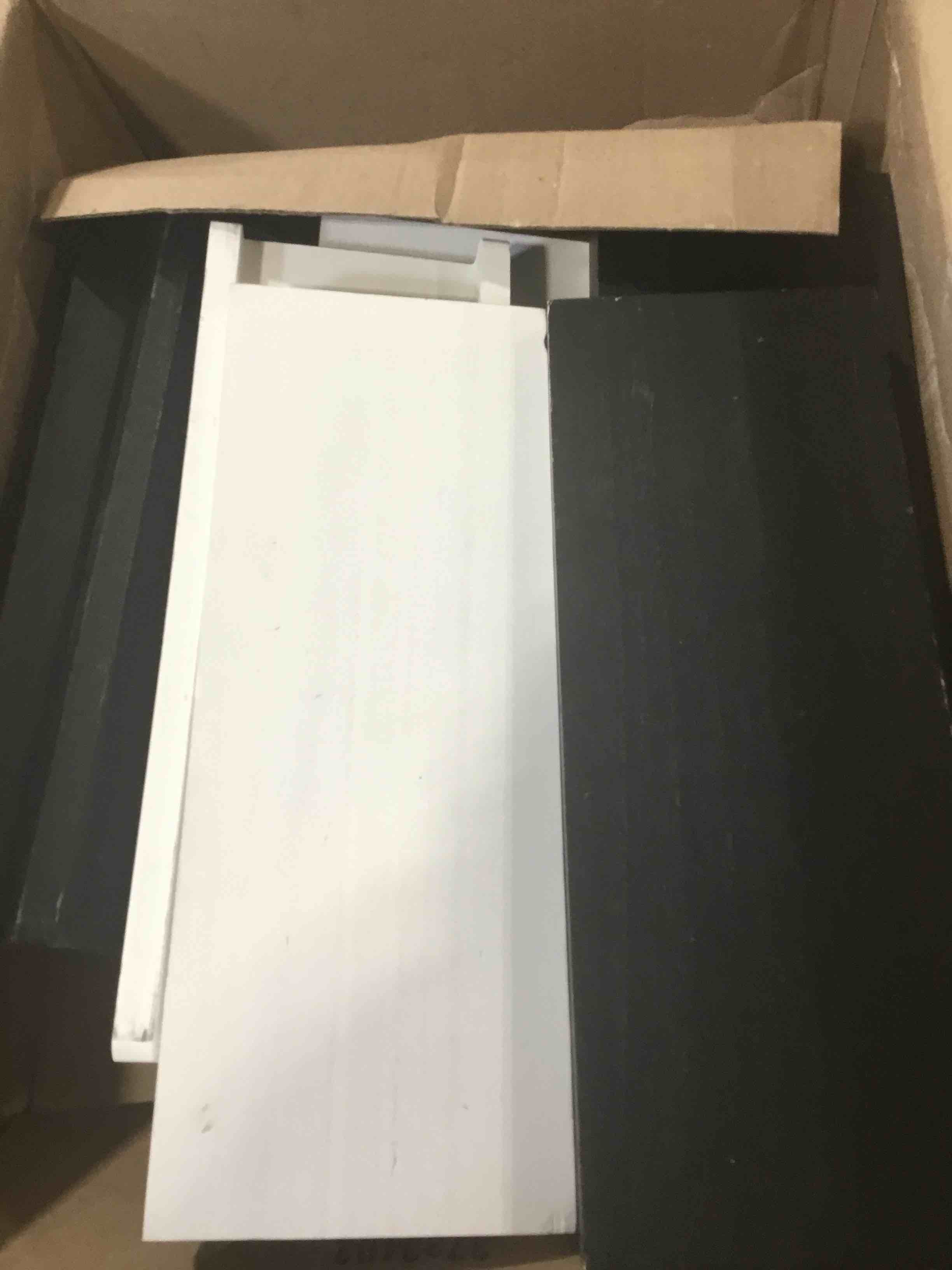 https://s3.amazonaws.com/lotting-images-prod/bidfta/GRA0305948_1732119972117.jpeg