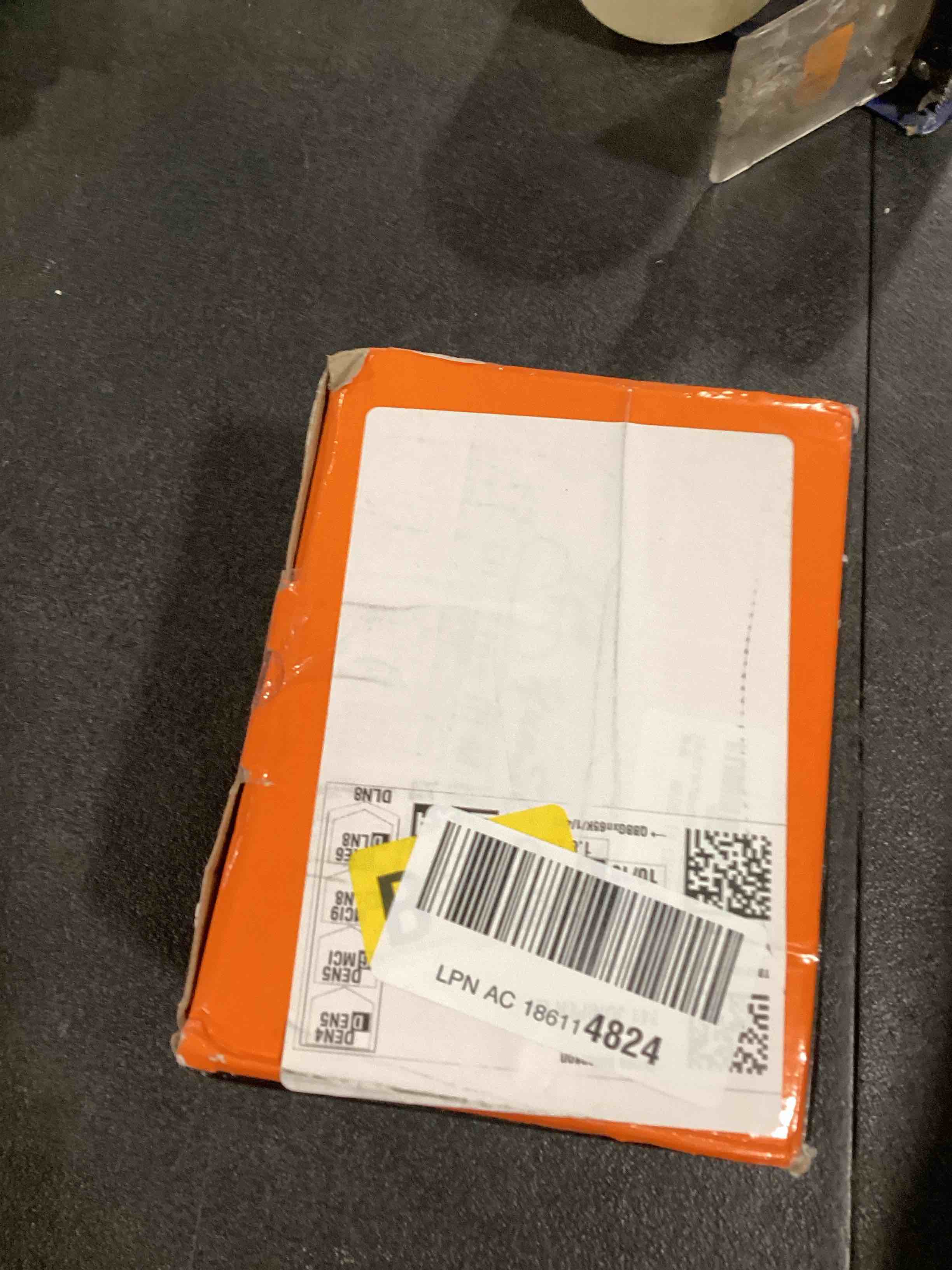 https://s3.amazonaws.com/lotting-images-prod/bidfta/GRA0307448_1733429171610.jpeg