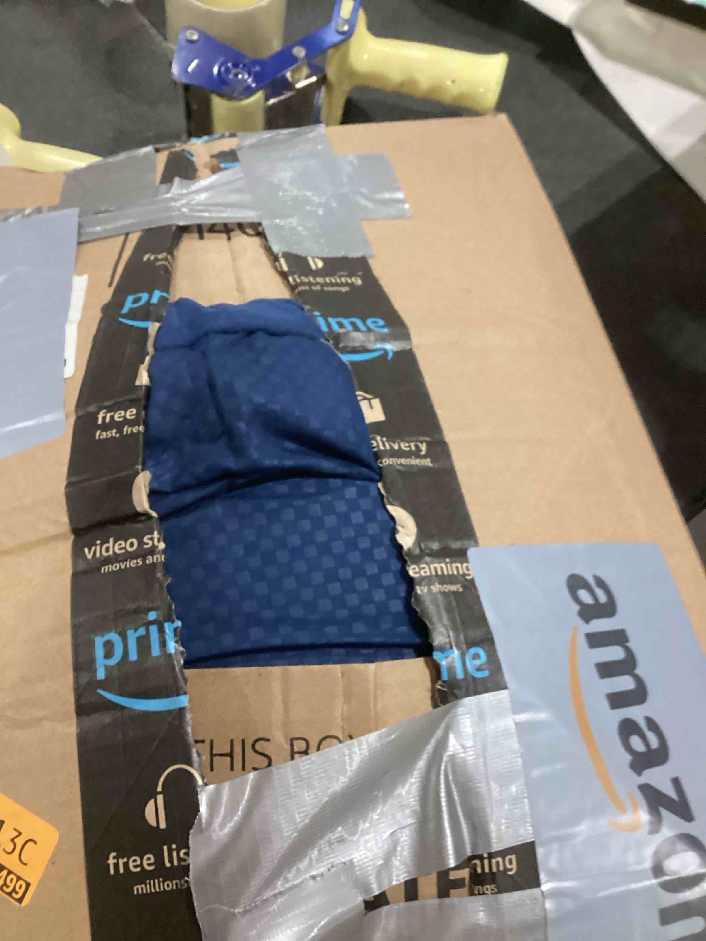 https://s3.amazonaws.com/lotting-images-prod/bidfta/GRA0307803_1733326633903.jpeg