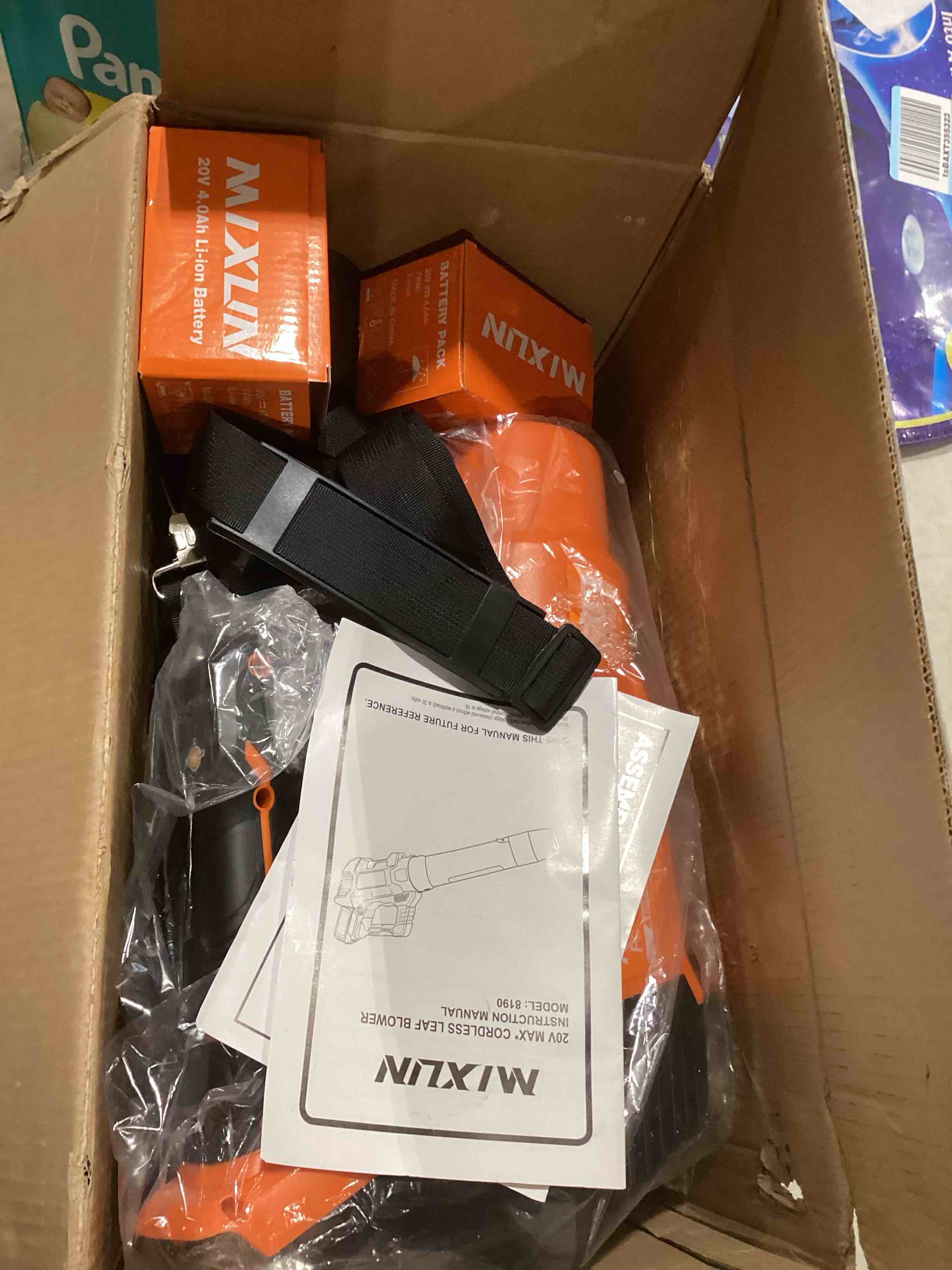 https://s3.amazonaws.com/lotting-images-prod/bidfta/GRA0308701_1734622956069.jpeg