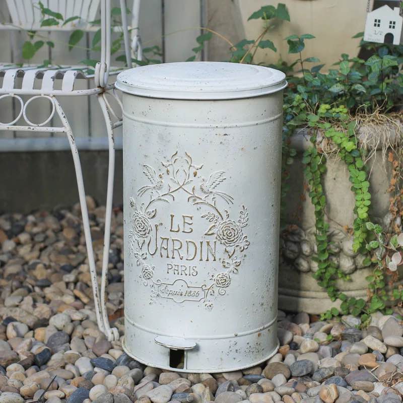 Vintage Metal 4.5 Gallon Step On Trash Can