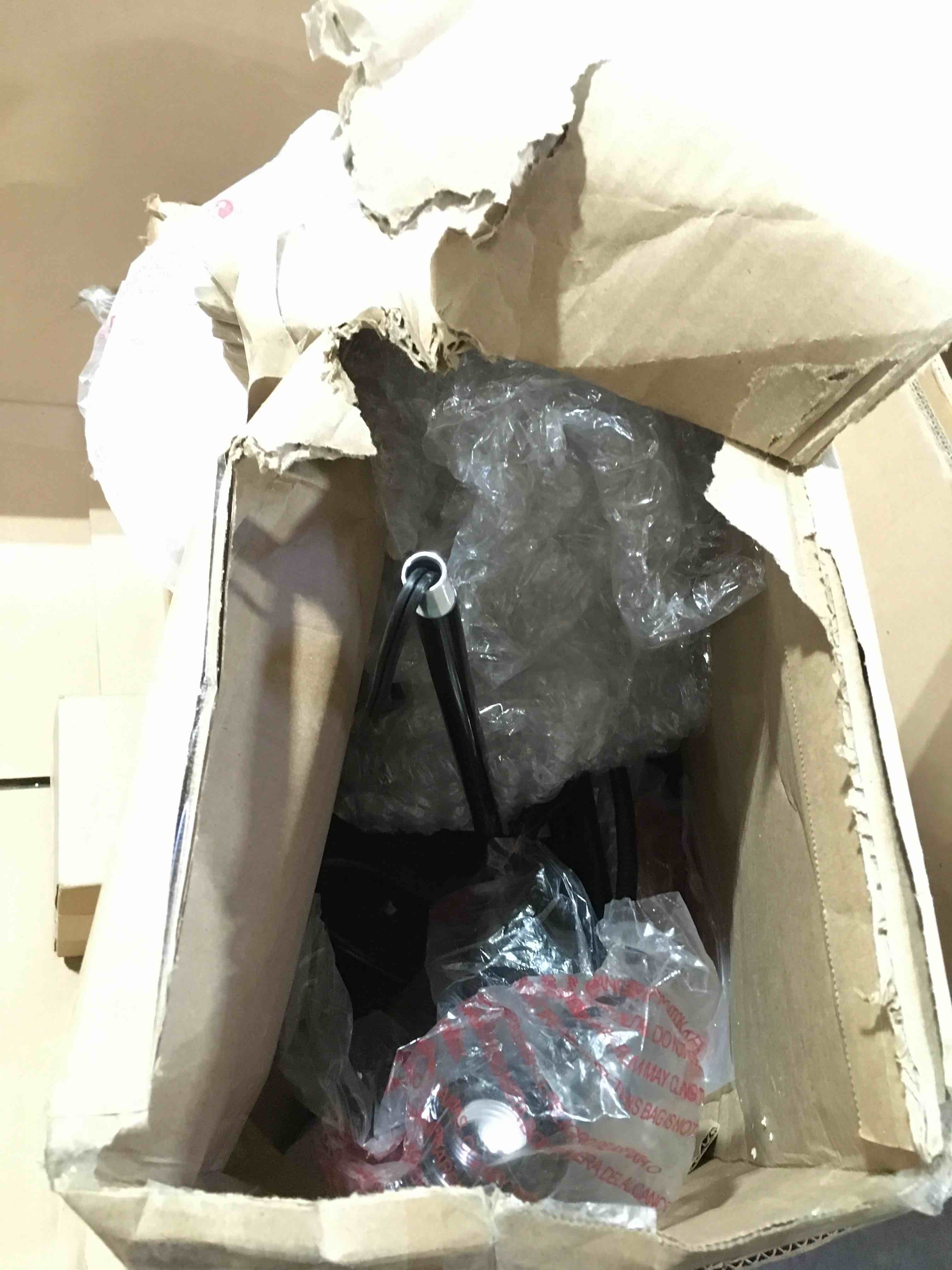 https://s3.amazonaws.com/lotting-images-prod/bidfta/GRA0308790_1734010972441.jpeg