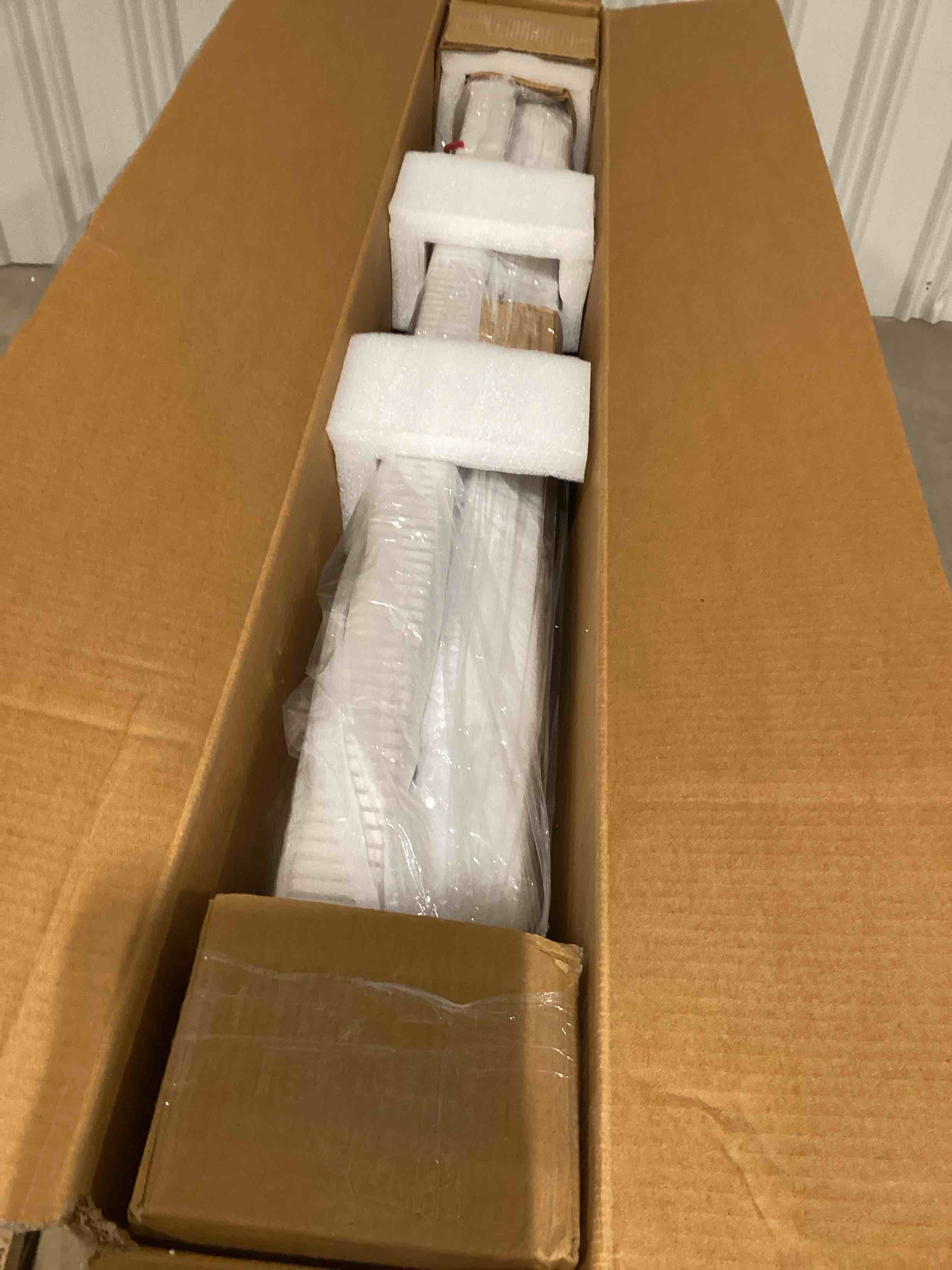 https://s3.amazonaws.com/lotting-images-prod/bidfta/GRA0308876_1733837793169.jpeg