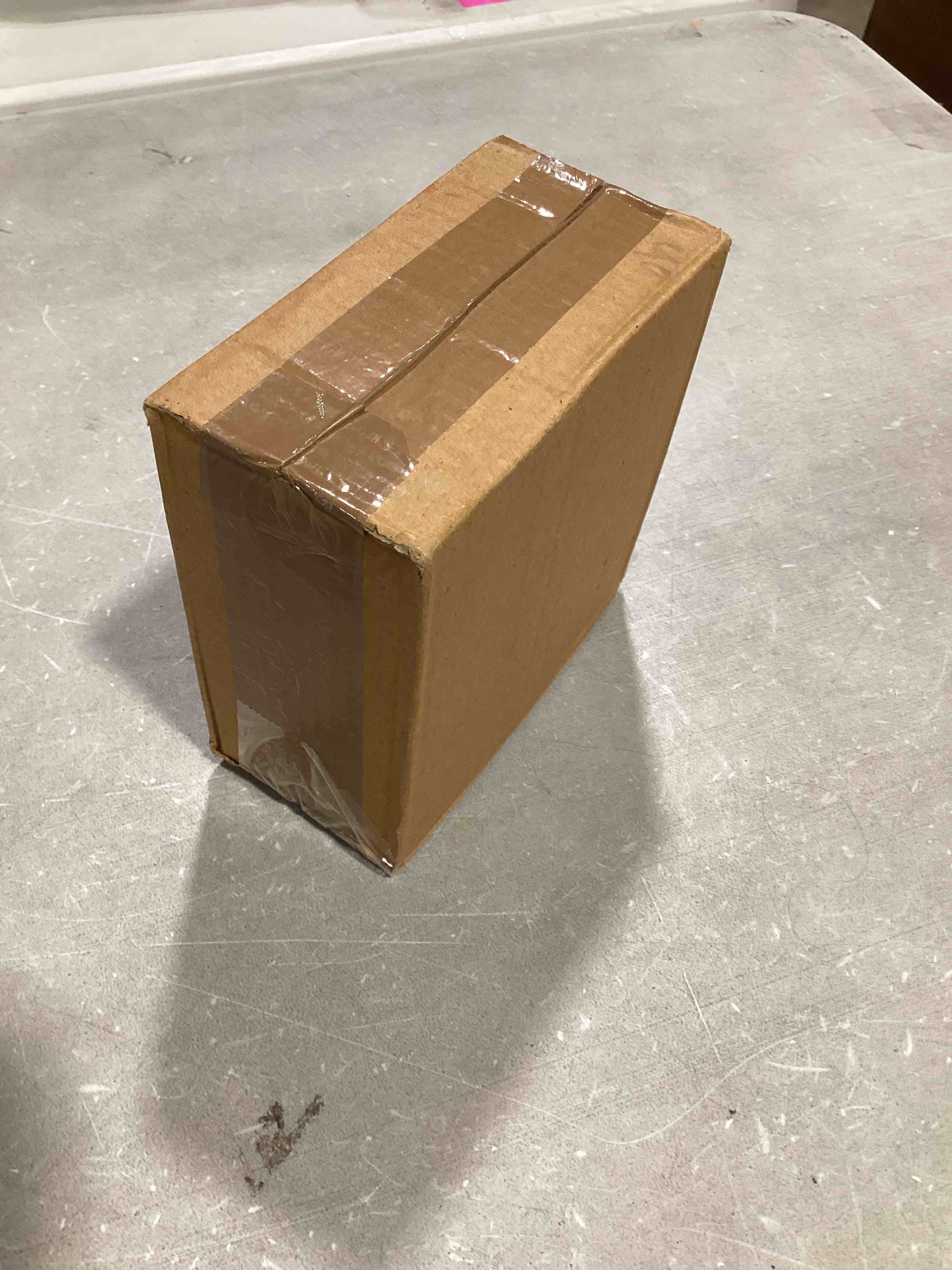 https://s3.amazonaws.com/lotting-images-prod/bidfta/GRA0309121_1733488455060.jpeg