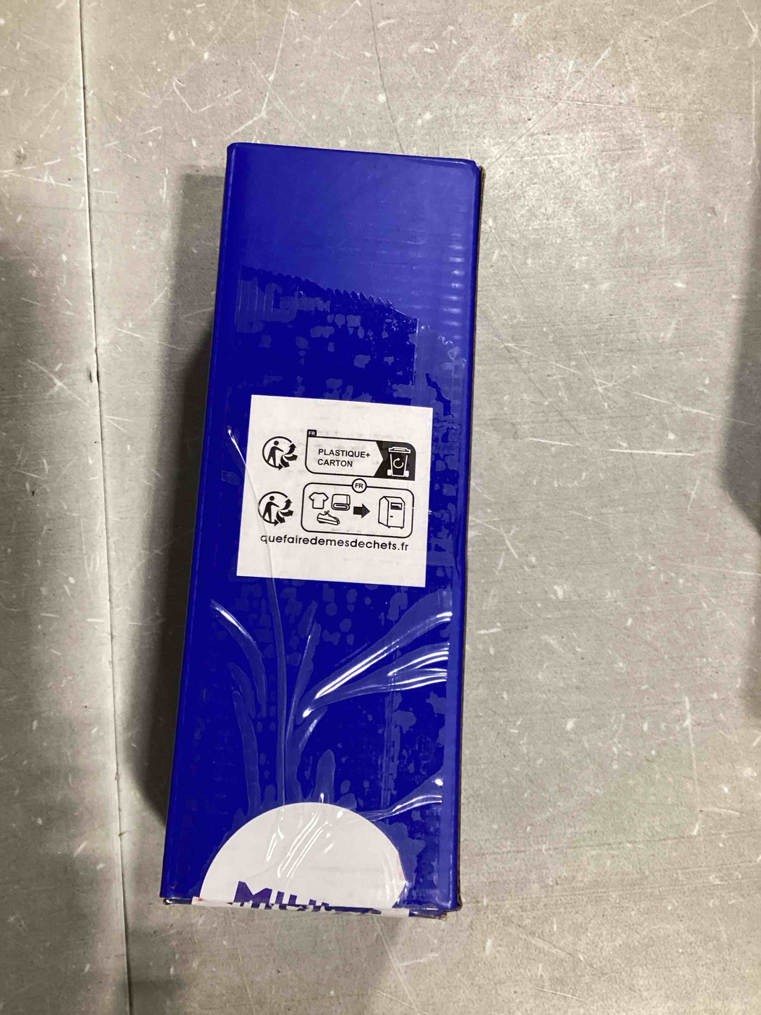 https://s3.amazonaws.com/lotting-images-prod/bidfta/GRA0309136_1733487647119.jpeg