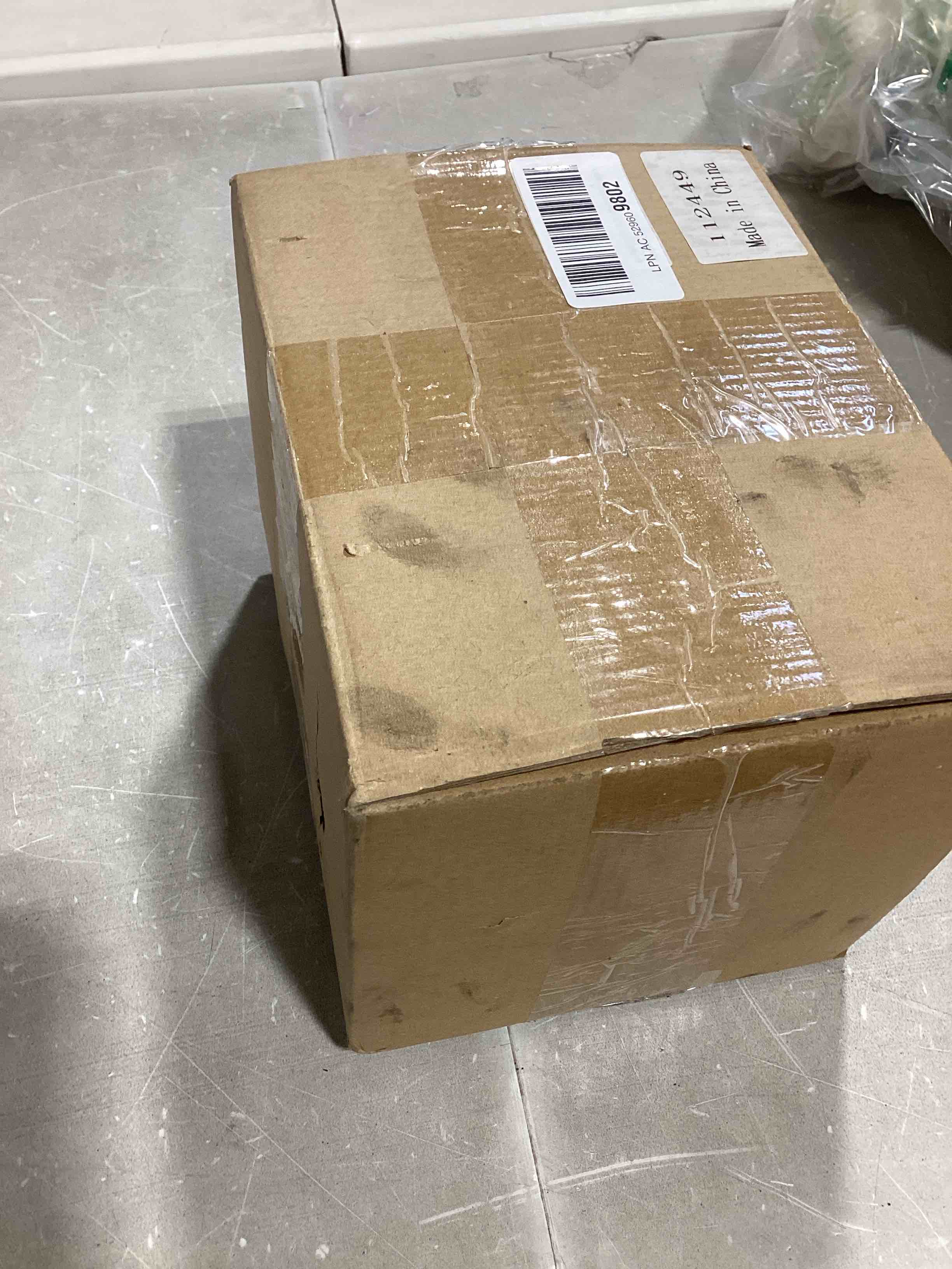 https://s3.amazonaws.com/lotting-images-prod/bidfta/GRA0309159_1733428409865.jpeg