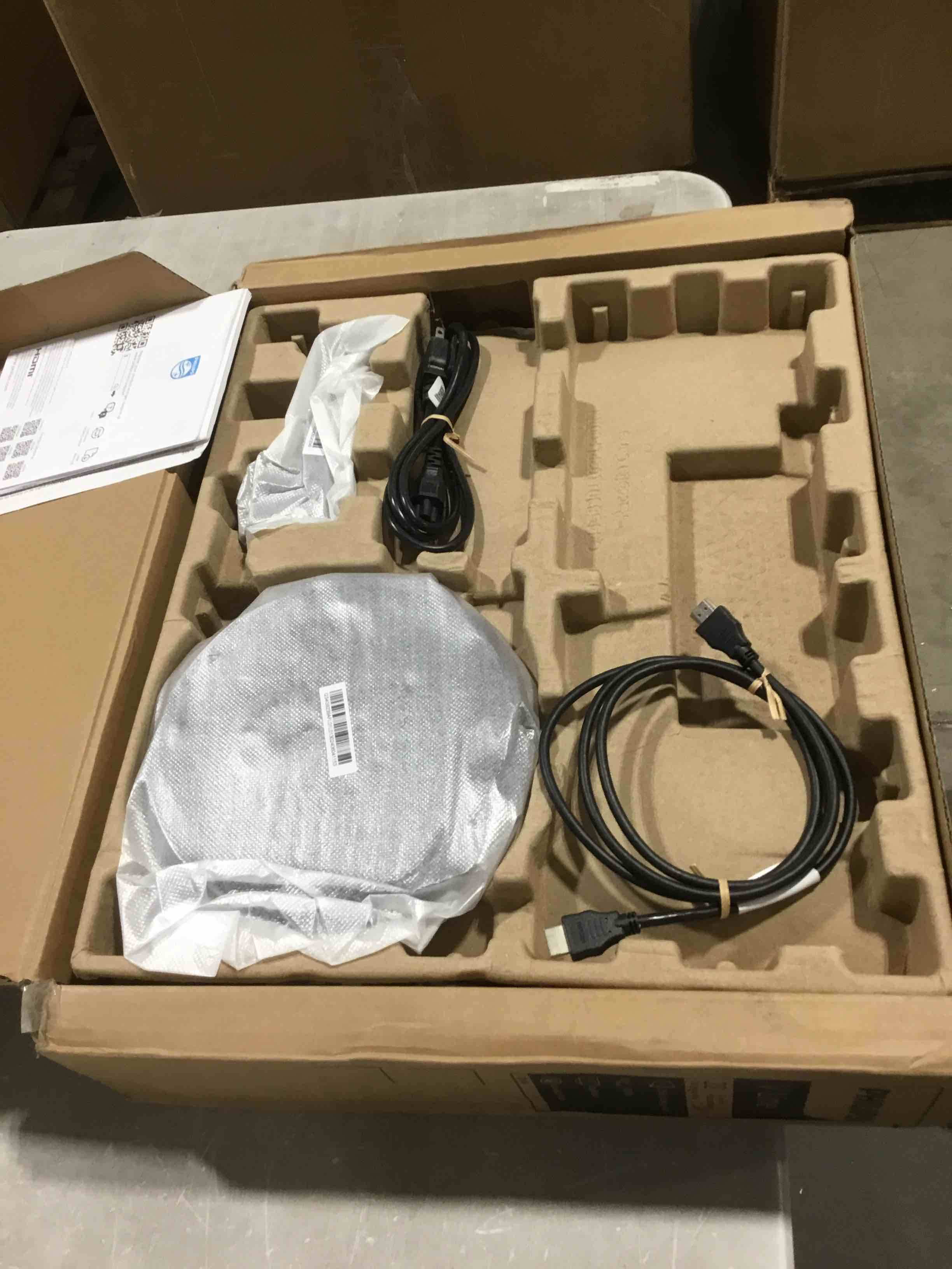 https://s3.amazonaws.com/lotting-images-prod/bidfta/GRA0309481_1733230906735.jpeg