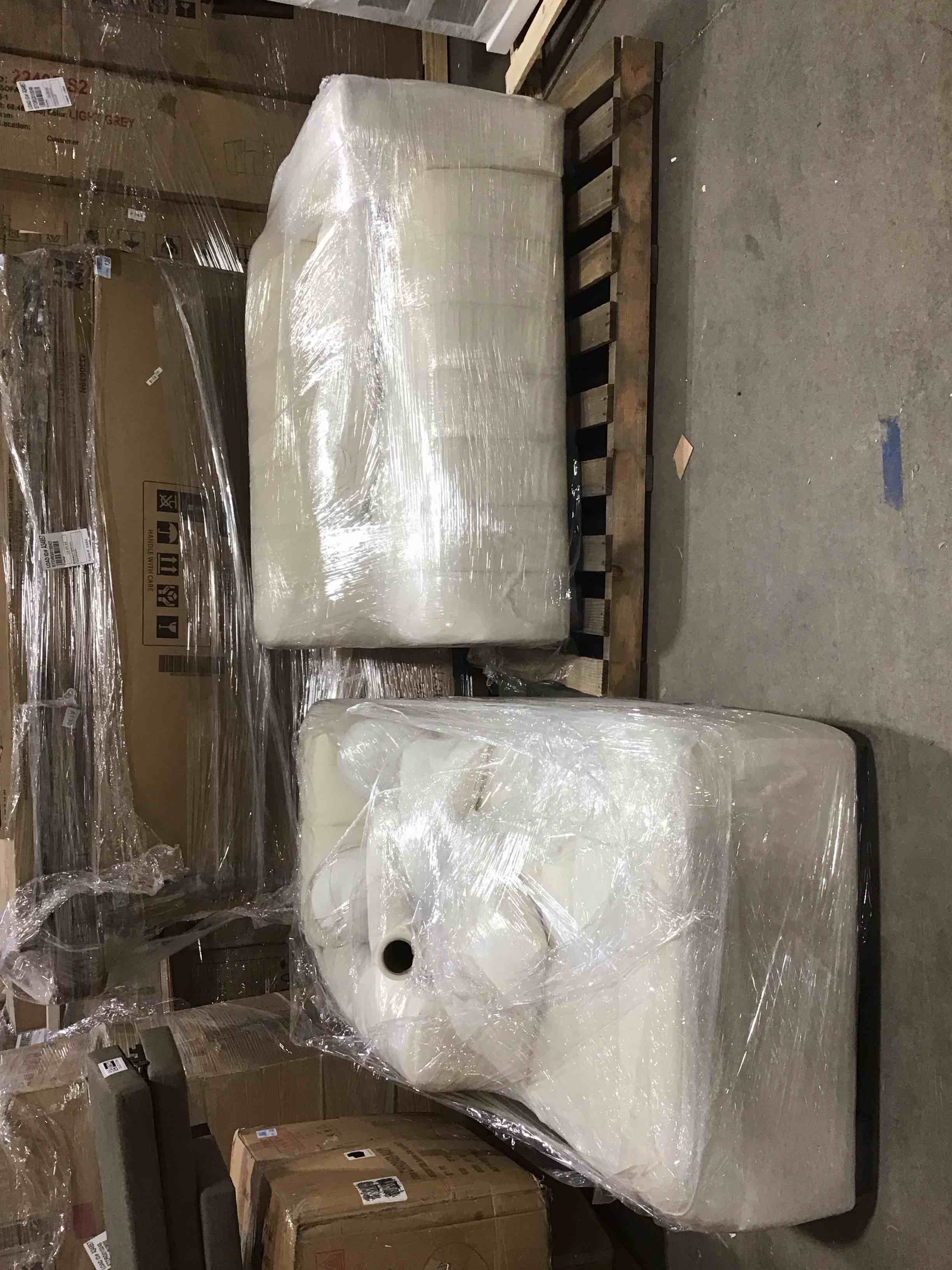 https://s3.amazonaws.com/lotting-images-prod/bidfta/GRA0310393_1737552481867.jpeg