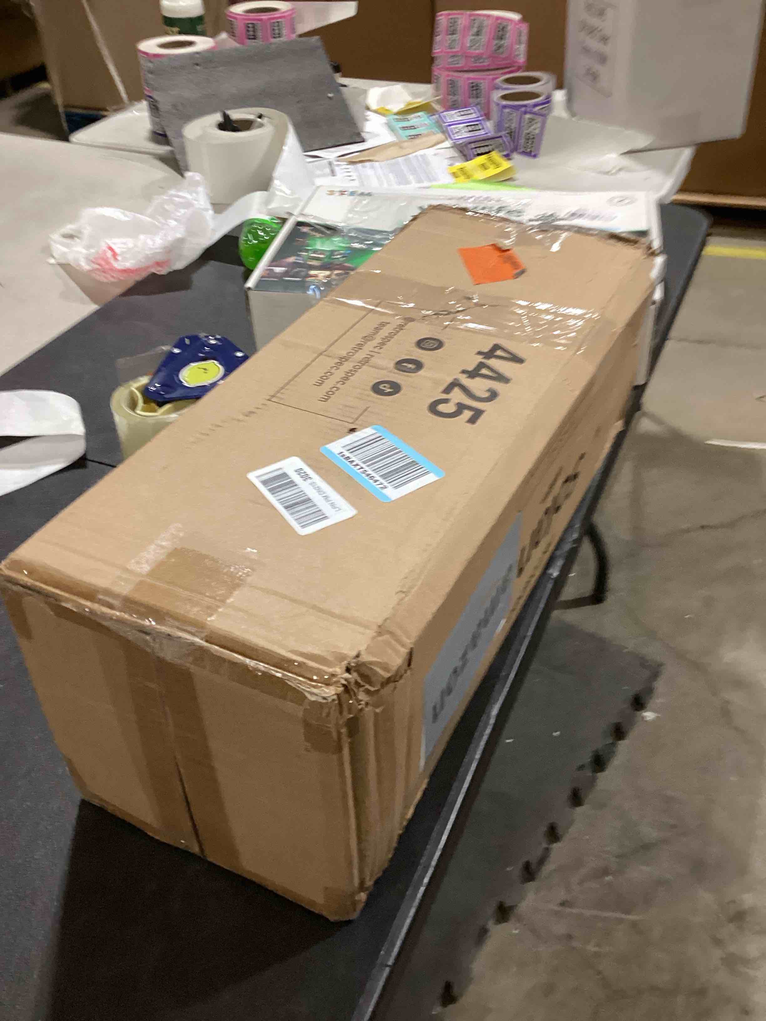 https://s3.amazonaws.com/lotting-images-prod/bidfta/GRA0311058_1735926119975.jpeg