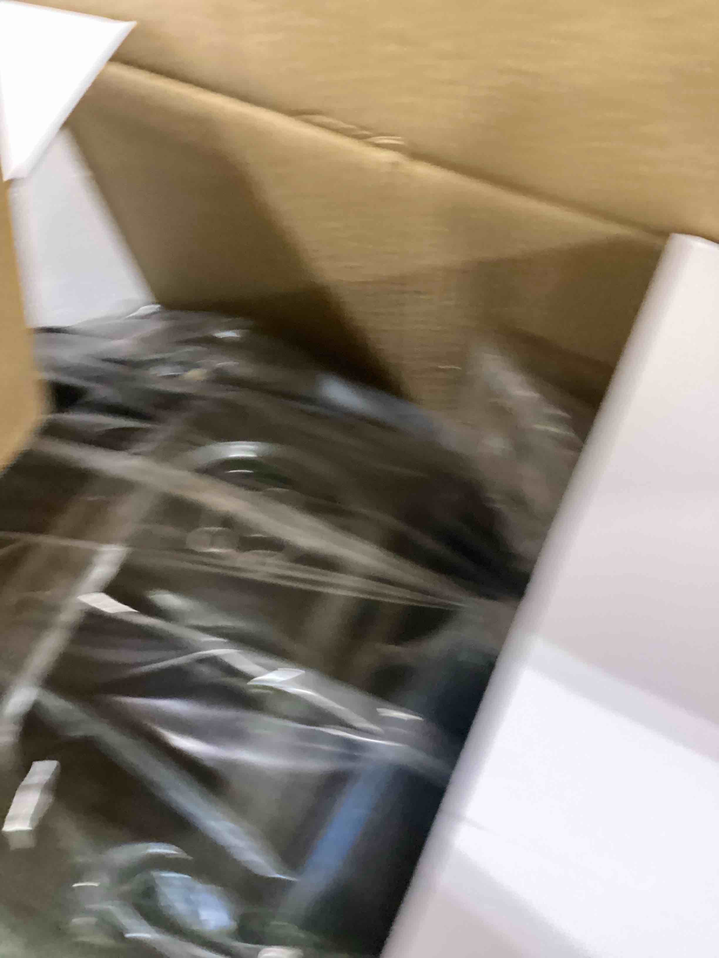 https://s3.amazonaws.com/lotting-images-prod/bidfta/GRA0311565_1735315813560.jpeg