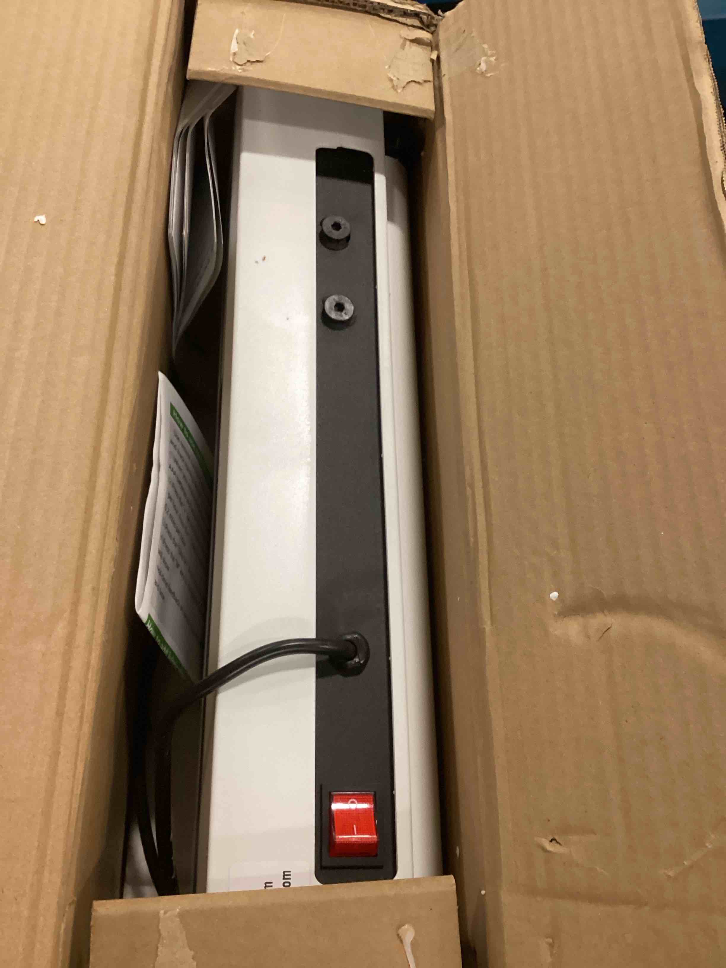 https://s3.amazonaws.com/lotting-images-prod/bidfta/GRA0312473_1729768588269.jpeg