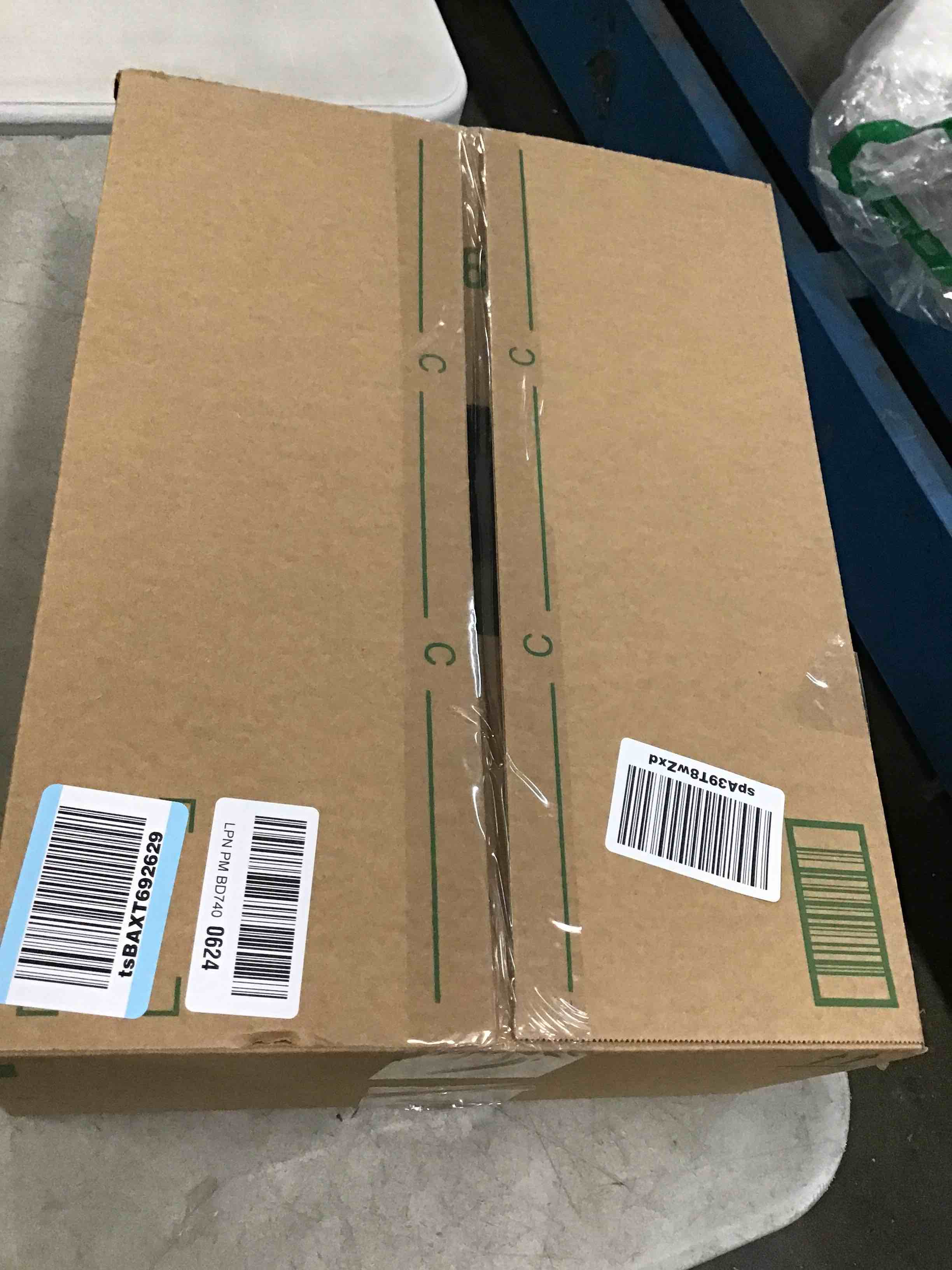 https://s3.amazonaws.com/lotting-images-prod/bidfta/GRA0314020_1729741809453.jpeg