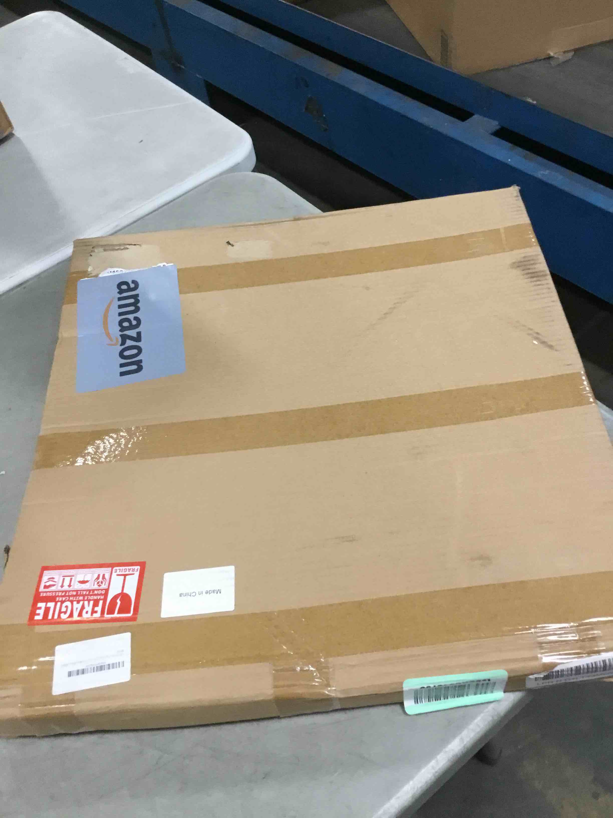 https://s3.amazonaws.com/lotting-images-prod/bidfta/GRA0314136_1729728447385.jpeg