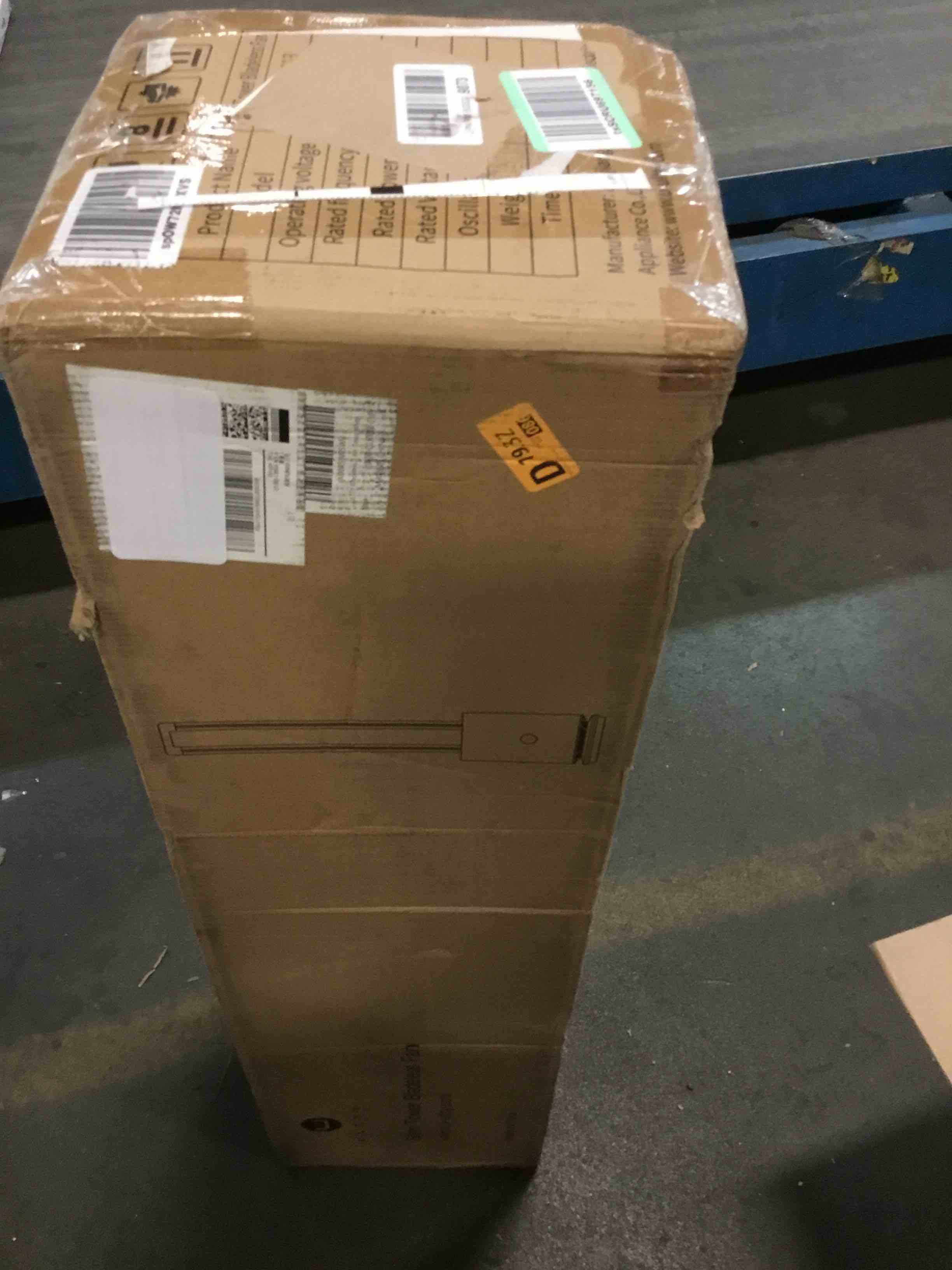 https://s3.amazonaws.com/lotting-images-prod/bidfta/GRA0314351_1729553824303.jpeg