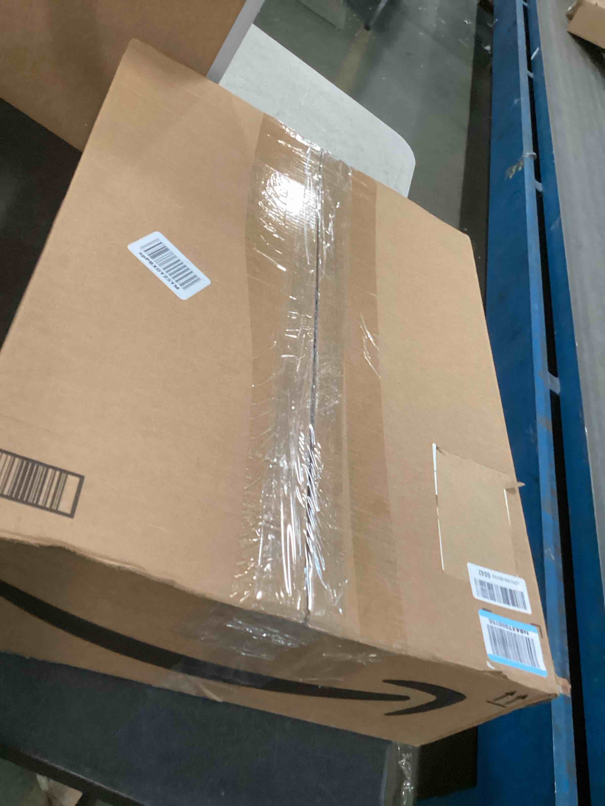 https://s3.amazonaws.com/lotting-images-prod/bidfta/GRA0314926_1729192812110.jpeg