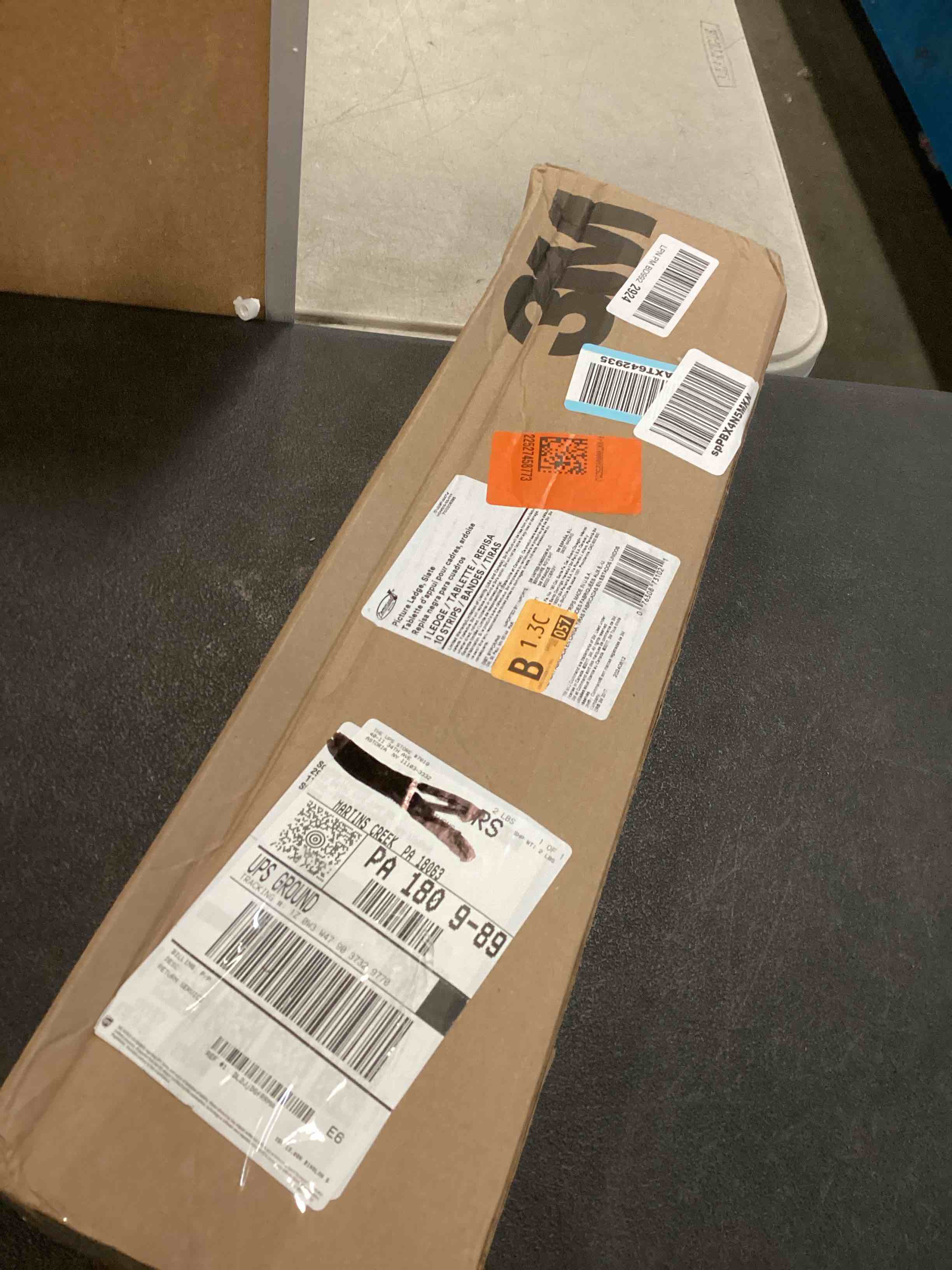 https://s3.amazonaws.com/lotting-images-prod/bidfta/GRA0315032_1729175833705.jpeg
