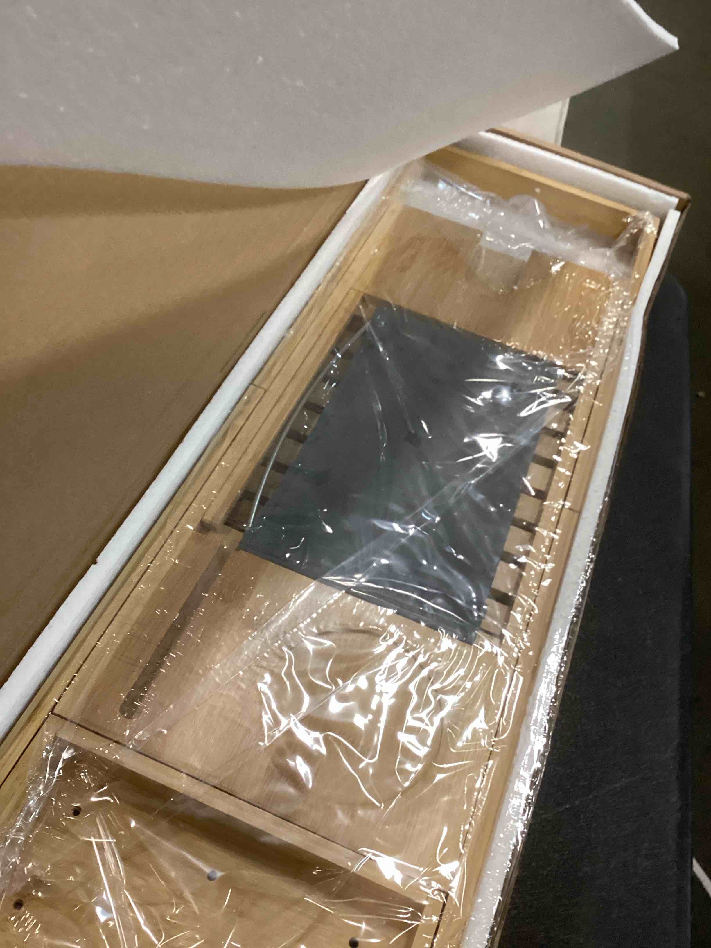https://s3.amazonaws.com/lotting-images-prod/bidfta/GRA0315097_1729172973782.jpeg