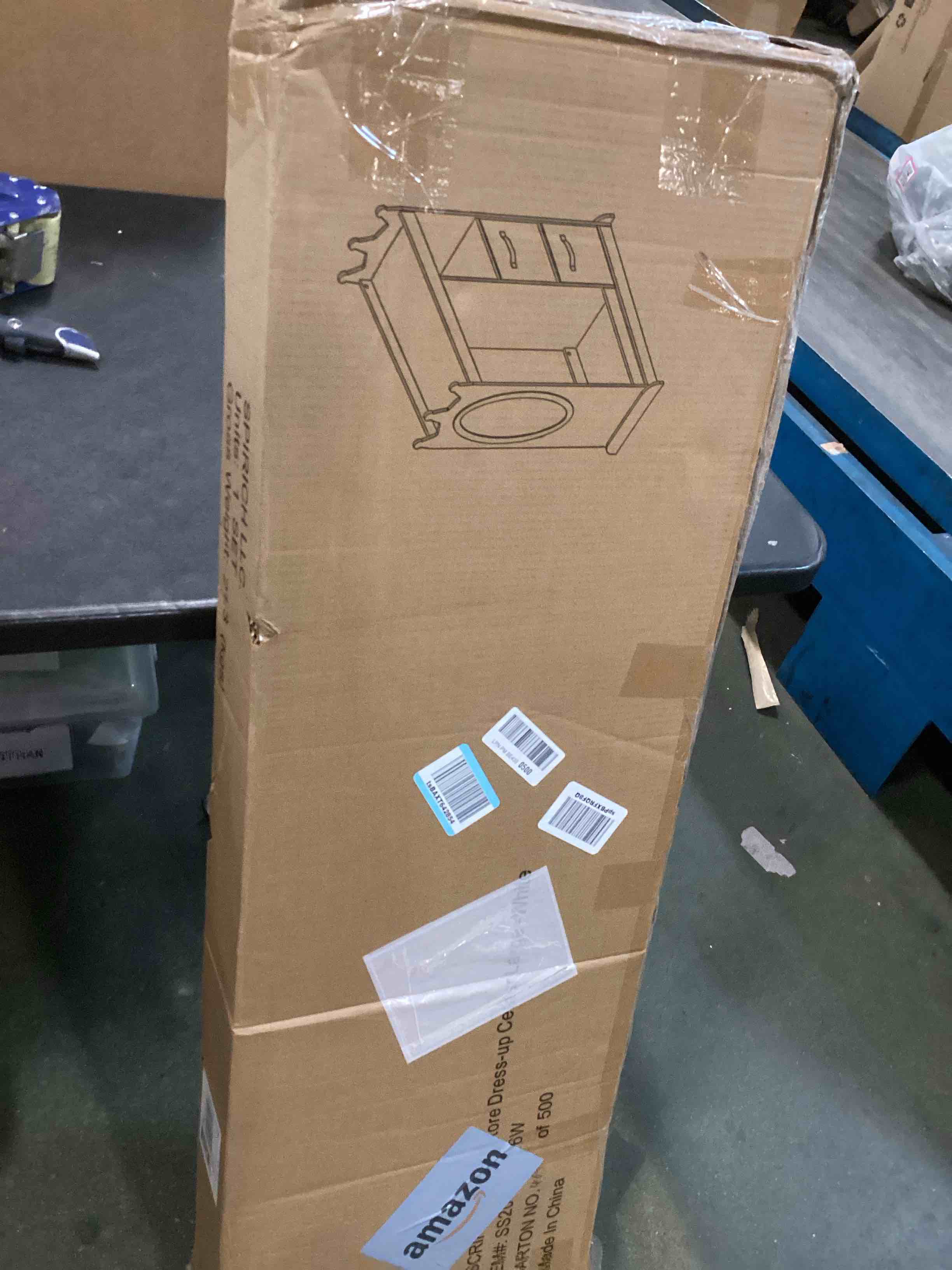 https://s3.amazonaws.com/lotting-images-prod/bidfta/GRA0315117_1729167209450.jpeg