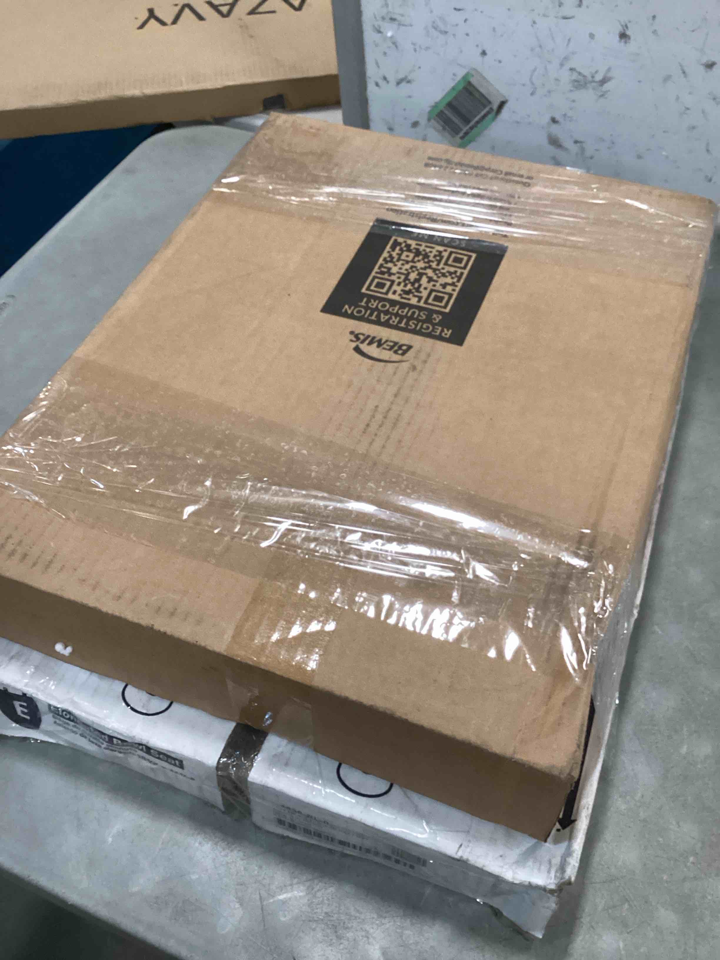 https://s3.amazonaws.com/lotting-images-prod/bidfta/GRA0315420_1729081807487.jpeg