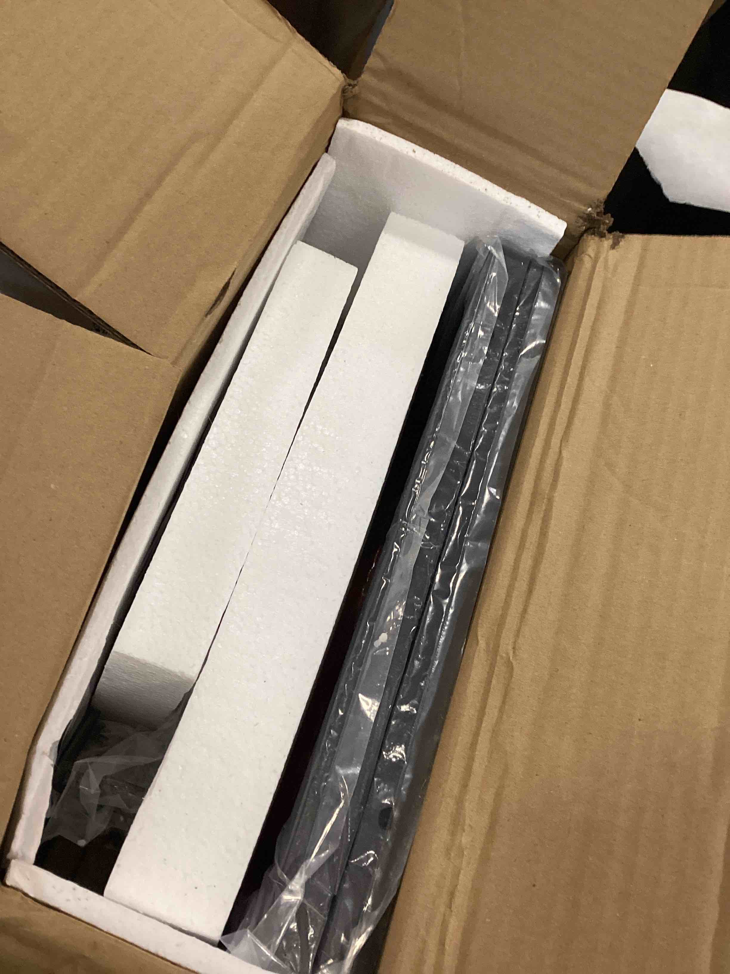 https://s3.amazonaws.com/lotting-images-prod/bidfta/GRA0317732_1730748039475.jpeg