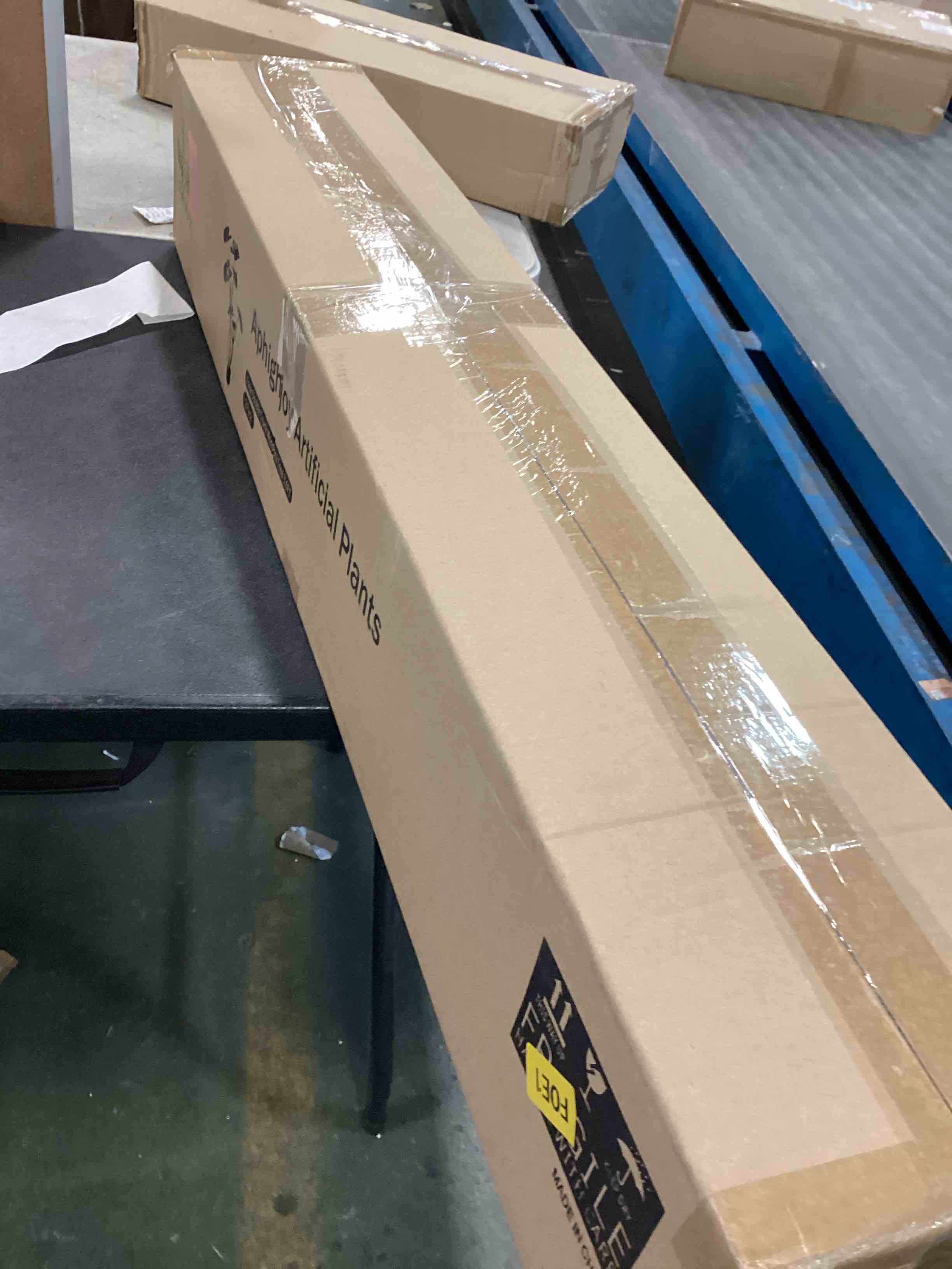 https://s3.amazonaws.com/lotting-images-prod/bidfta/GRA0317763_1730741276845.jpeg