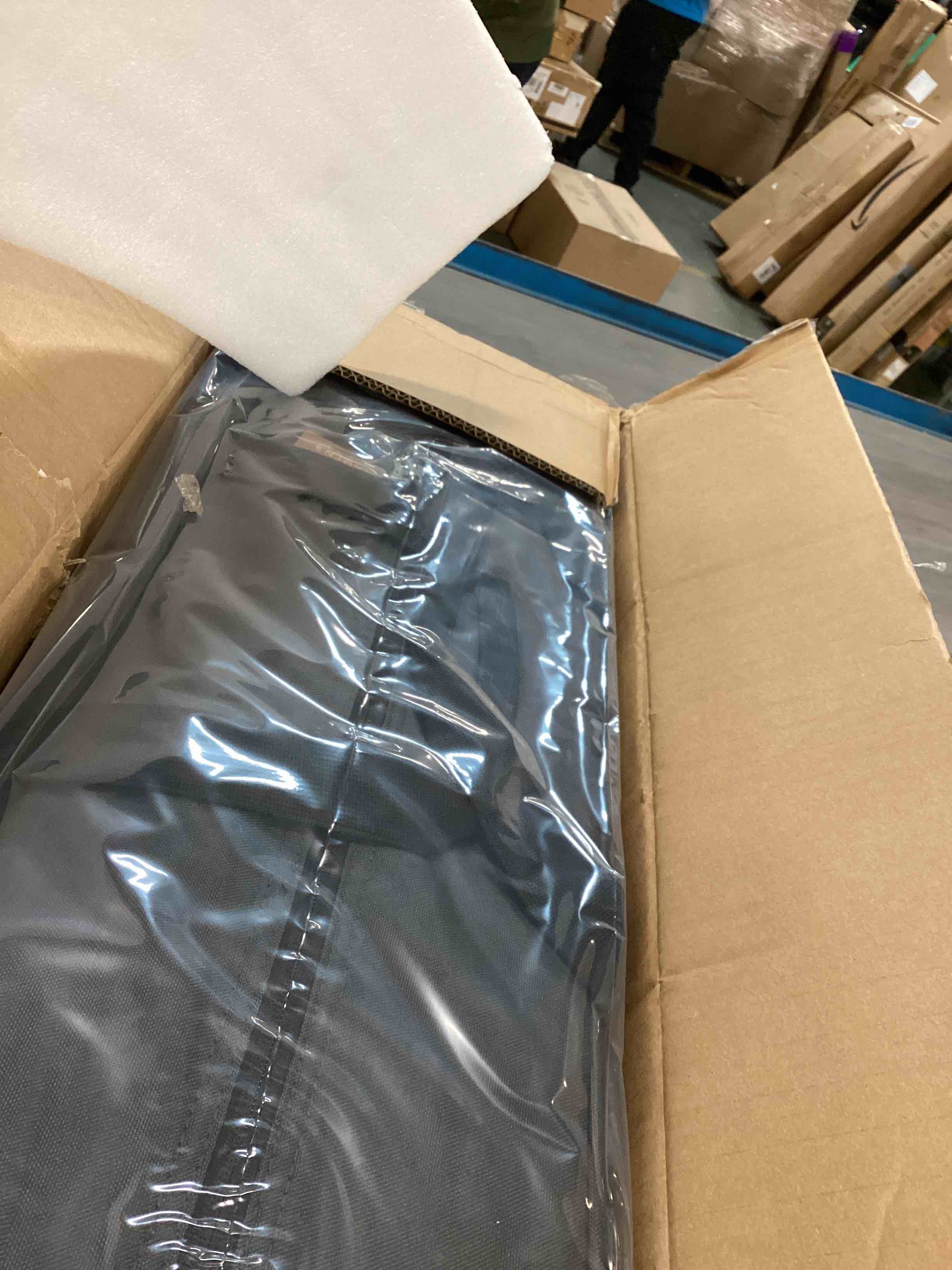 https://s3.amazonaws.com/lotting-images-prod/bidfta/GRA0322208_1729298498041.jpeg