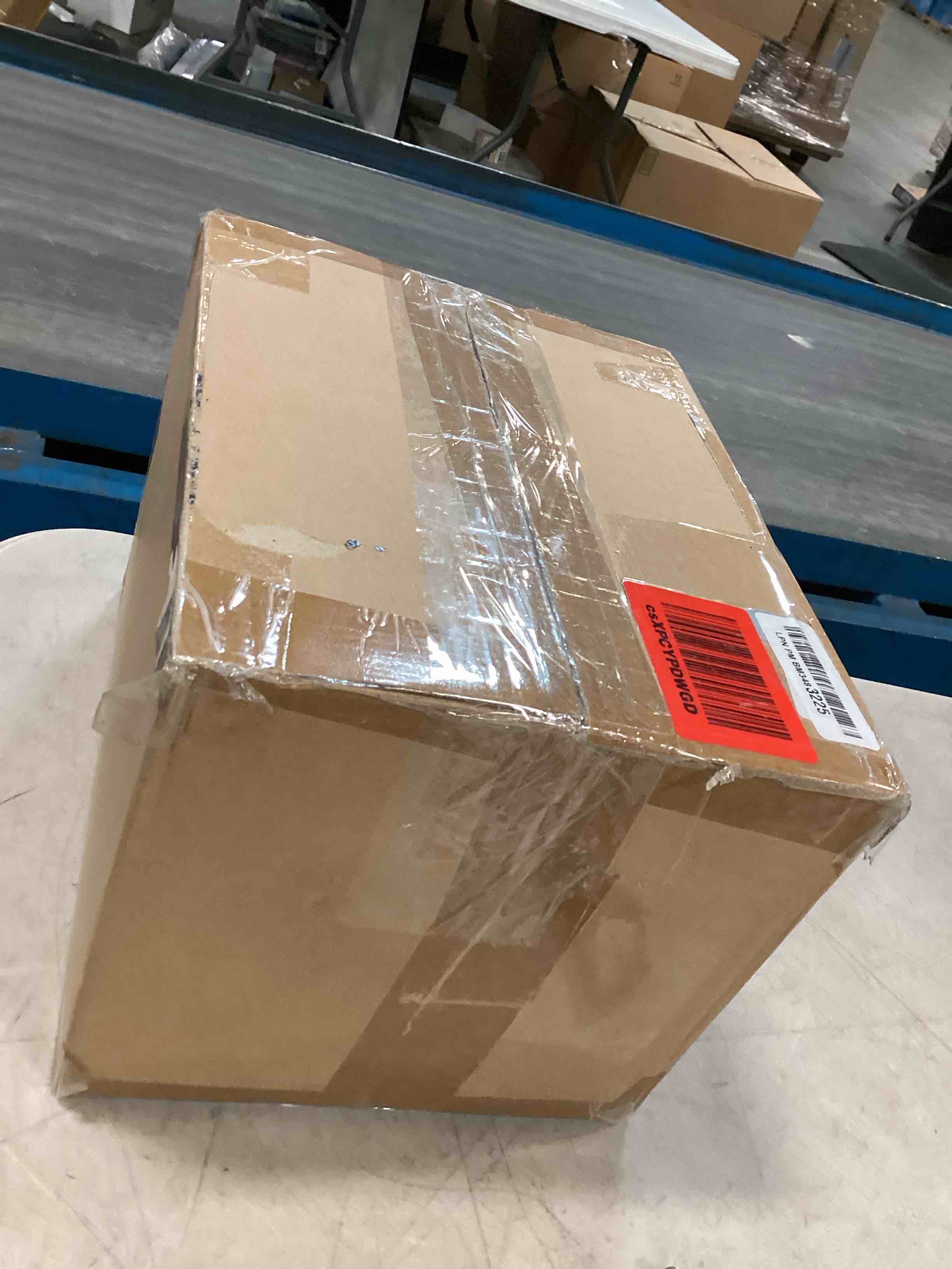 https://s3.amazonaws.com/lotting-images-prod/bidfta/GRA0323081_1728956469102.jpeg