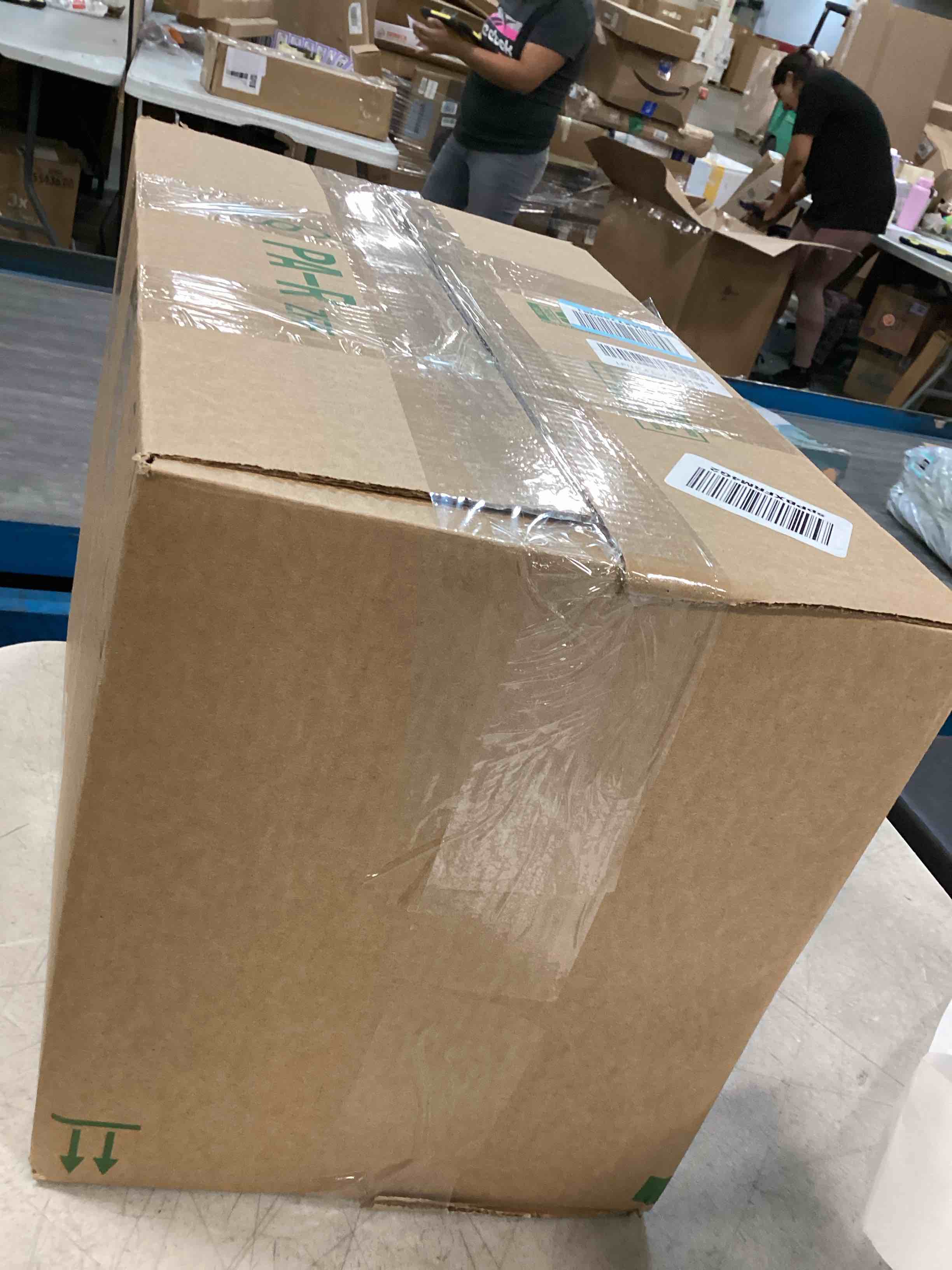 https://s3.amazonaws.com/lotting-images-prod/bidfta/GRA0323477_1728692928519.jpeg