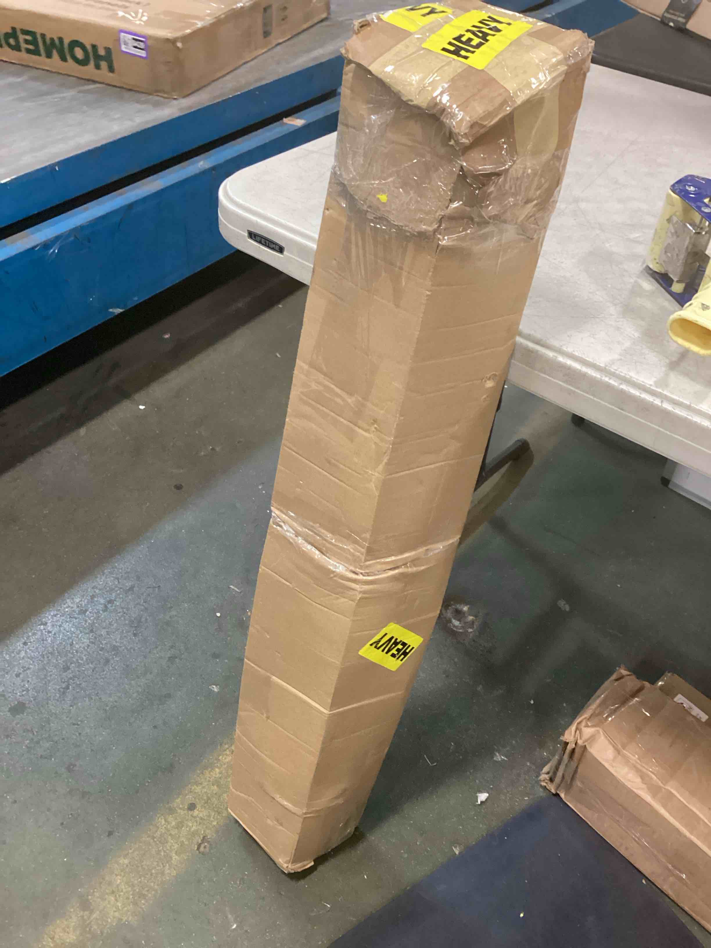 https://s3.amazonaws.com/lotting-images-prod/bidfta/GRA0323661_1728606947890.jpeg