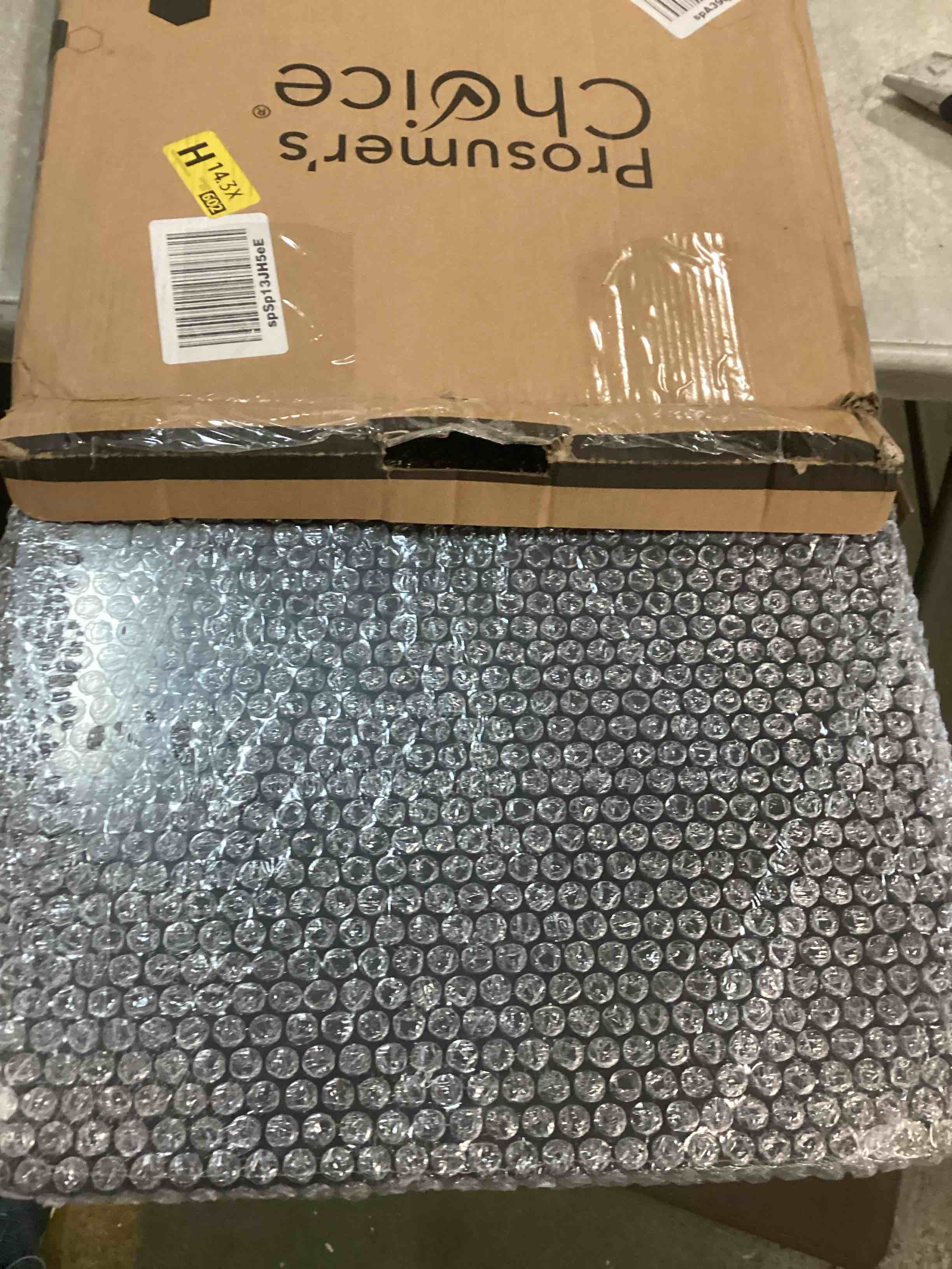 https://s3.amazonaws.com/lotting-images-prod/bidfta/GRA0324162_1729697770265.jpeg