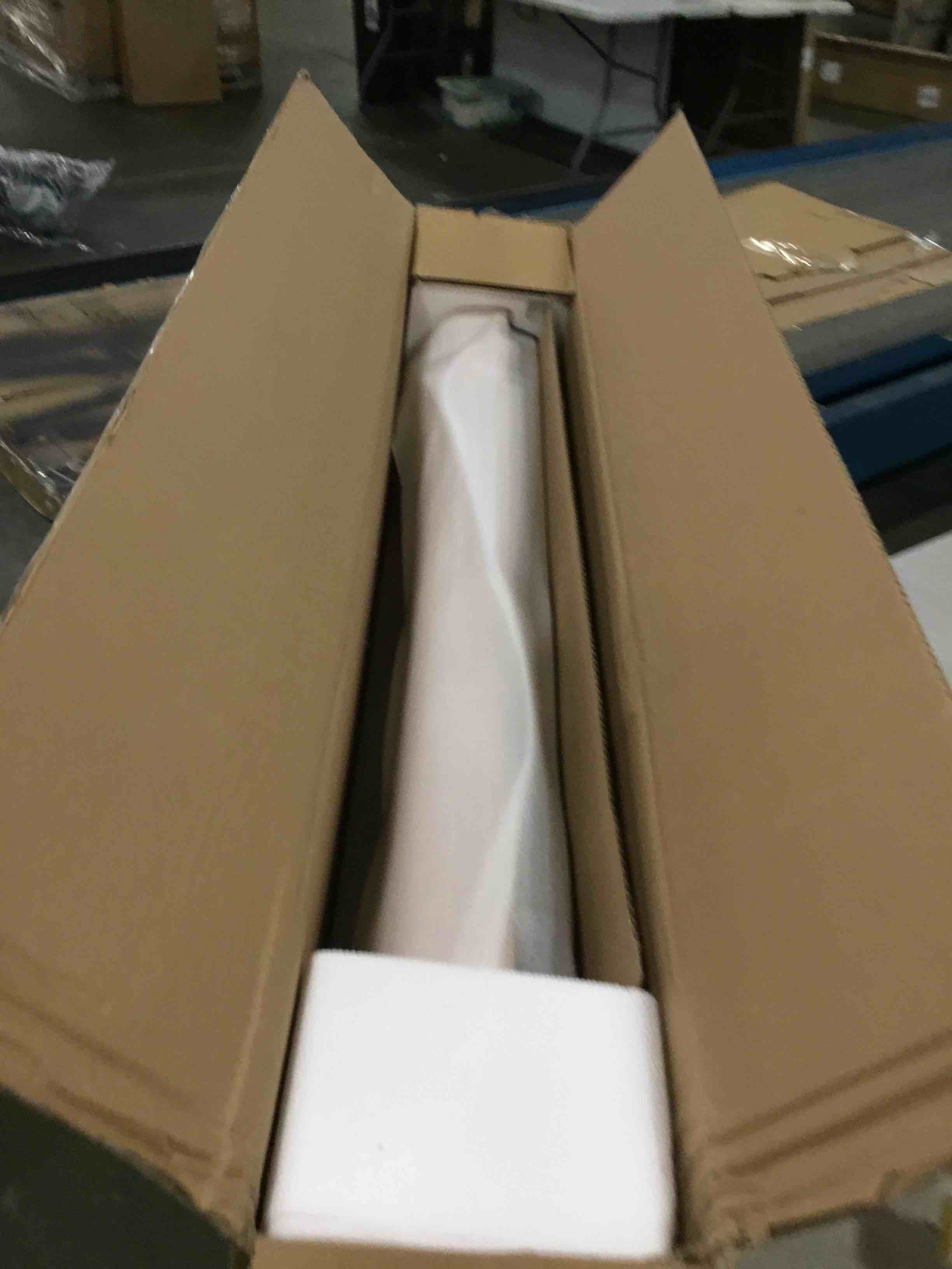 https://s3.amazonaws.com/lotting-images-prod/bidfta/GRA0326062_1729946187977.jpeg