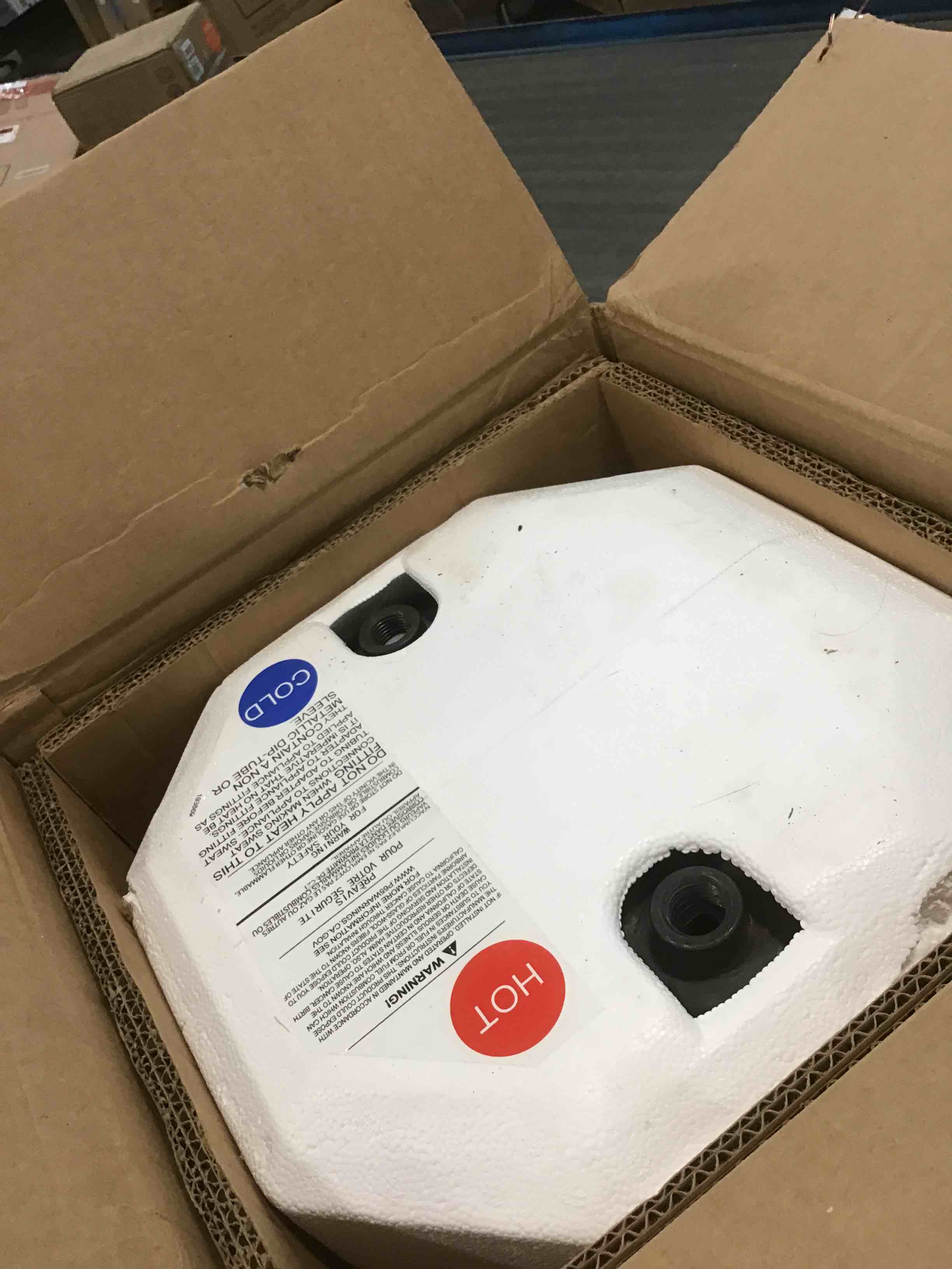 https://s3.amazonaws.com/lotting-images-prod/bidfta/GRA0326446_1729796035896.jpeg