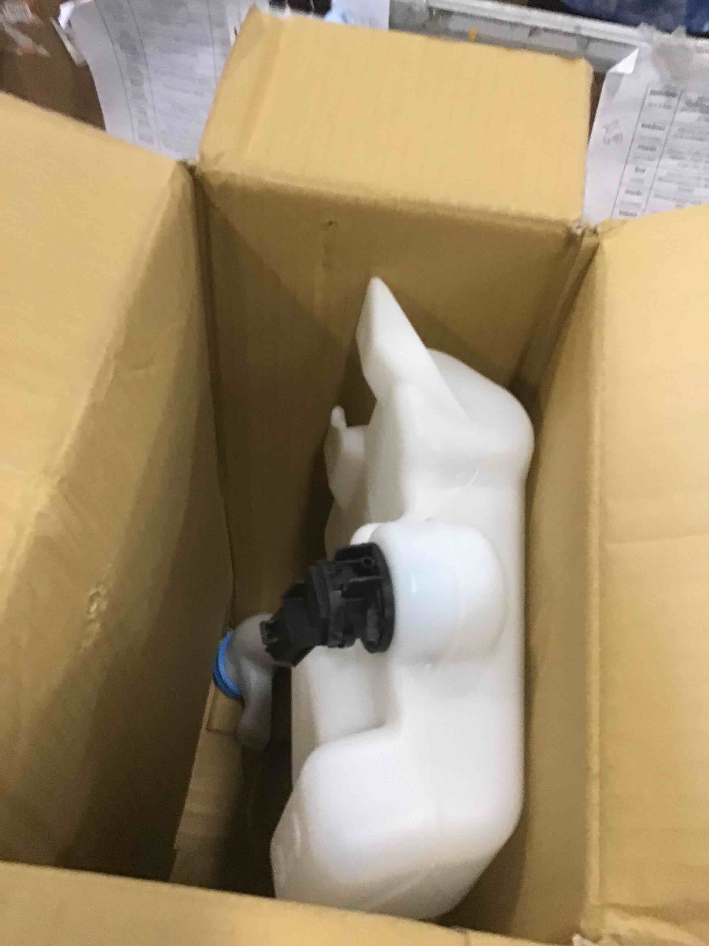 https://s3.amazonaws.com/lotting-images-prod/bidfta/GRA0326501_1729790317201.jpeg