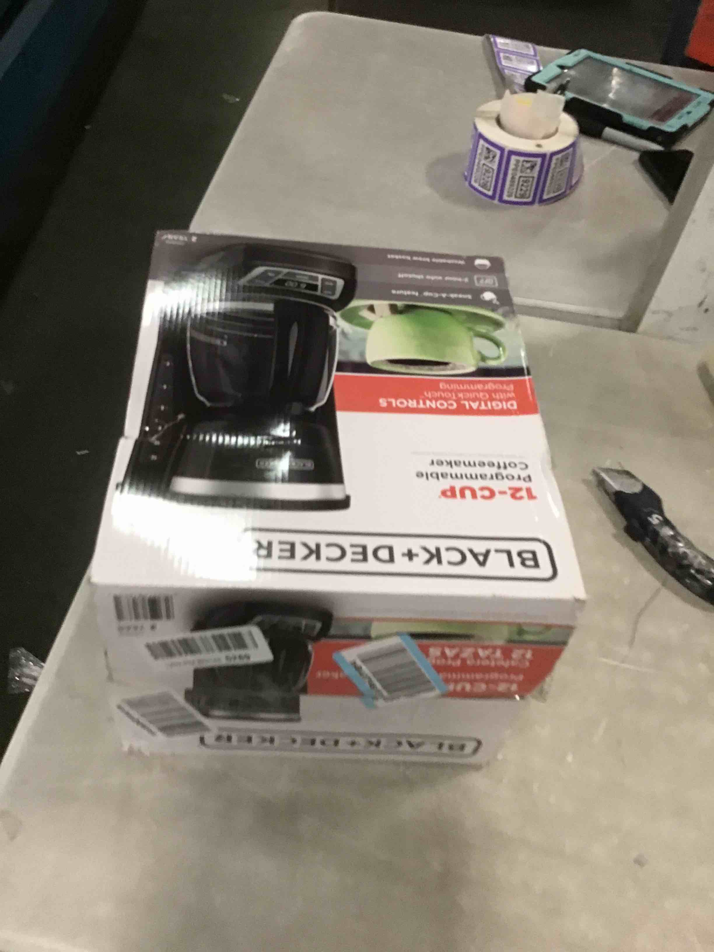 https://s3.amazonaws.com/lotting-images-prod/bidfta/GRA0326811_1729698953300.jpeg