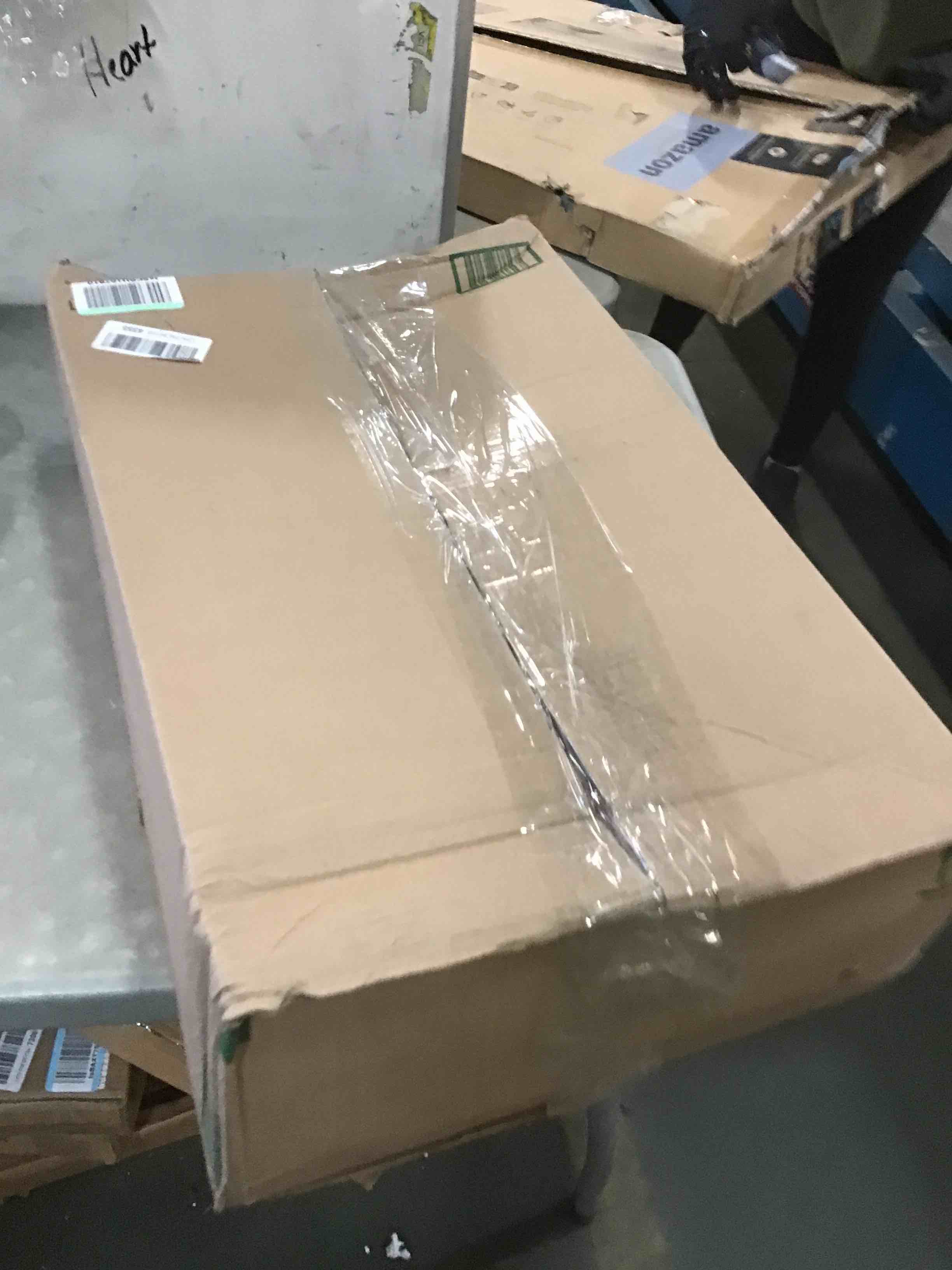 https://s3.amazonaws.com/lotting-images-prod/bidfta/GRA0327405_1729272326881.jpeg