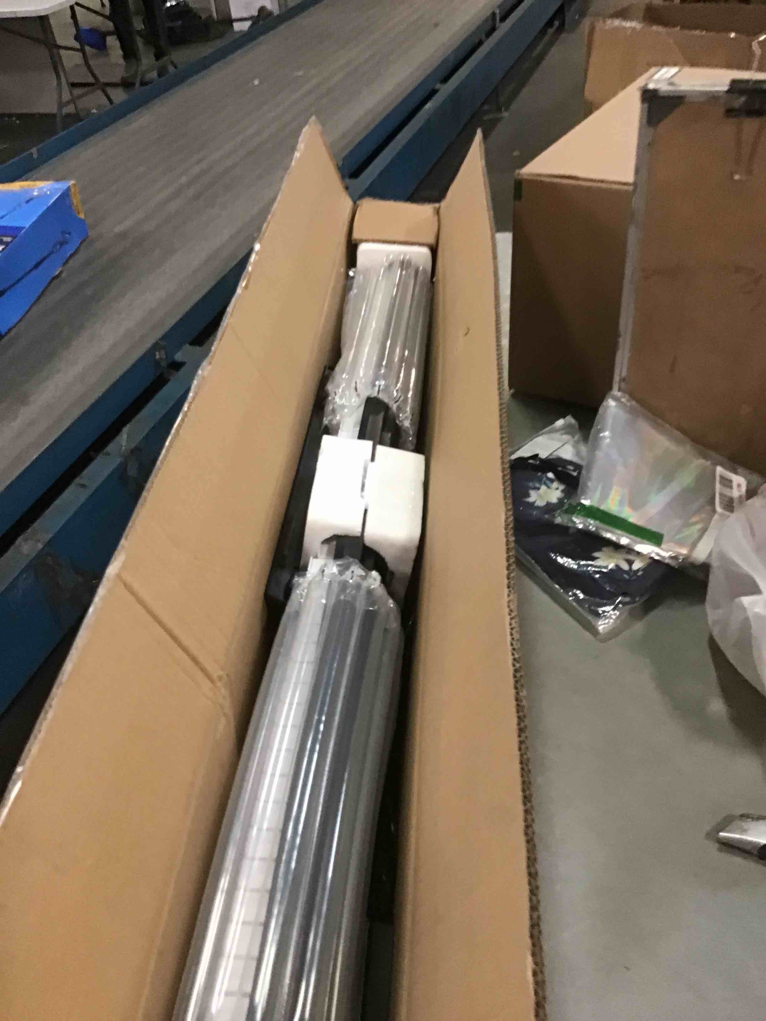 https://s3.amazonaws.com/lotting-images-prod/bidfta/GRA0327625_1729192999799.jpeg