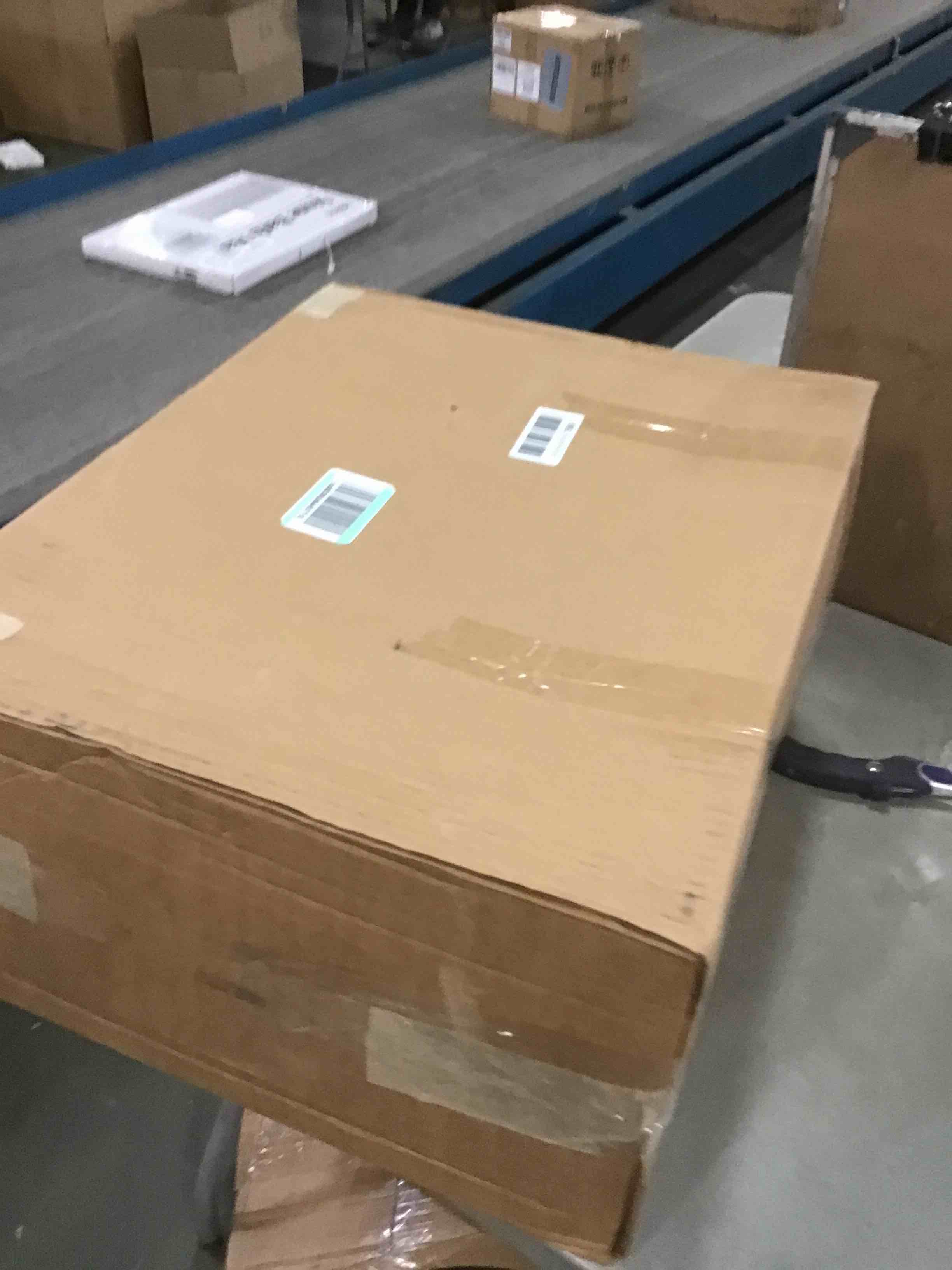 https://s3.amazonaws.com/lotting-images-prod/bidfta/GRA0327757_1729178281825.jpeg