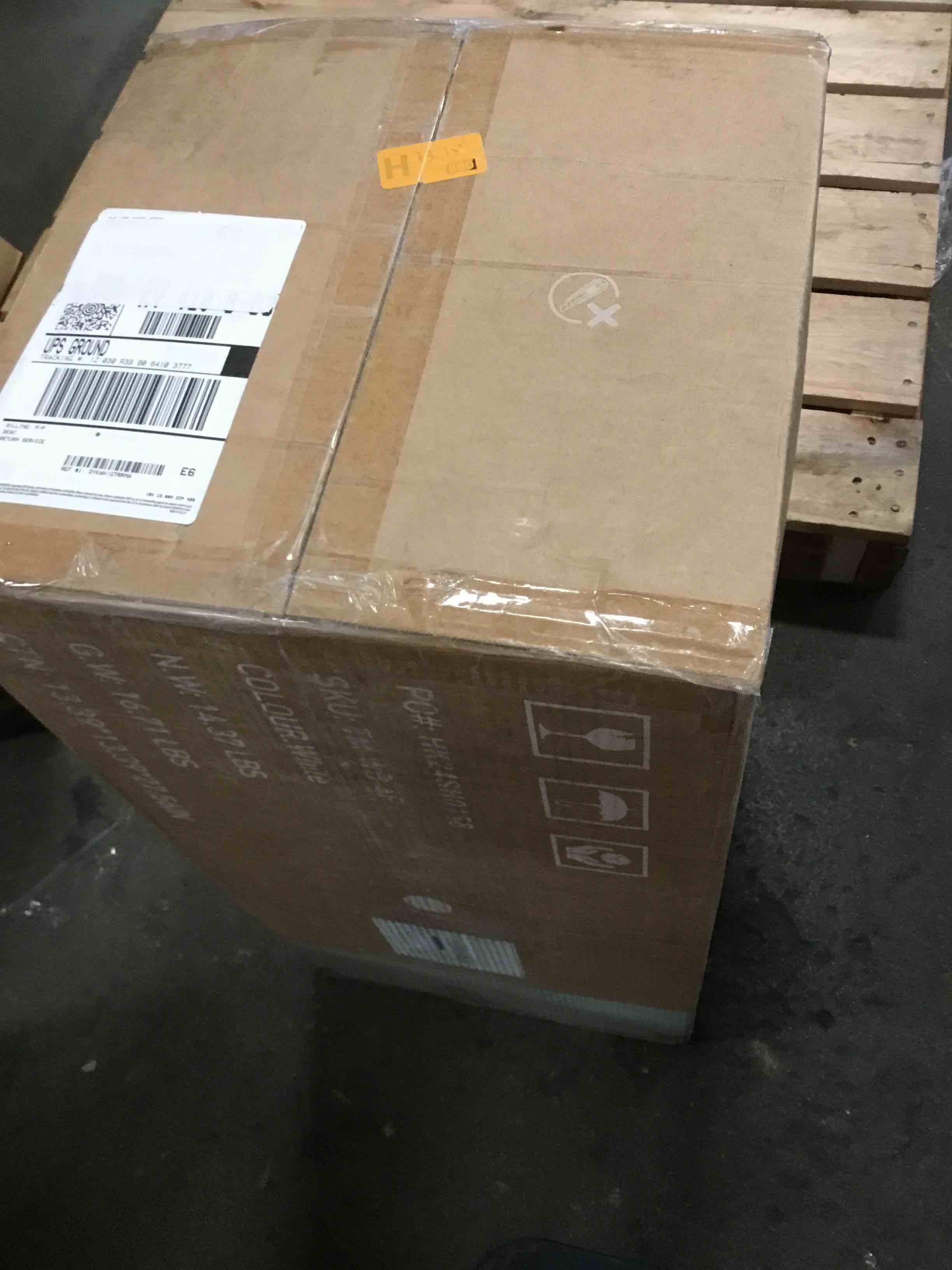 https://s3.amazonaws.com/lotting-images-prod/bidfta/GRA0328456_1730211732398.jpeg