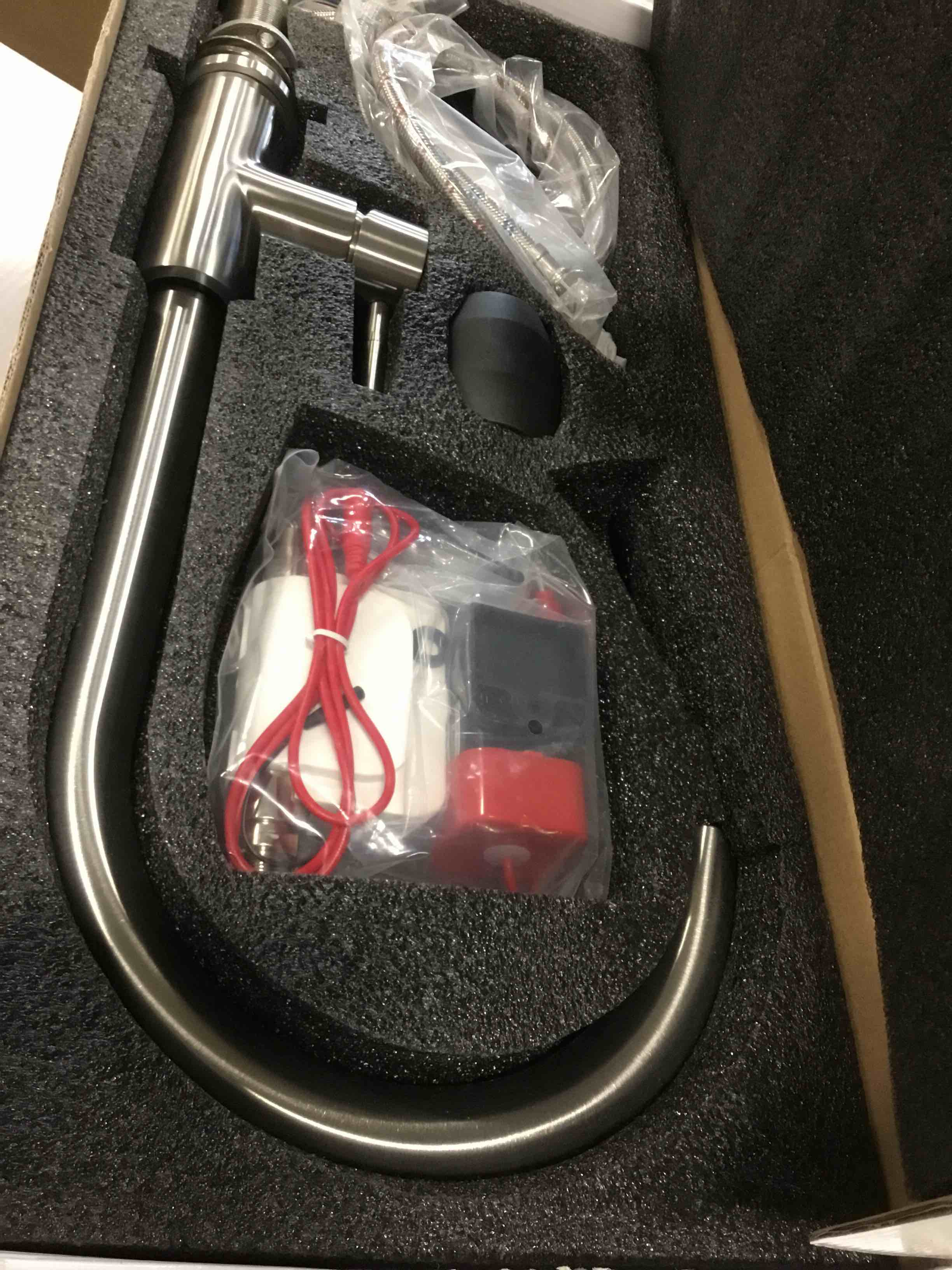 https://s3.amazonaws.com/lotting-images-prod/bidfta/GRA0328733_1730120994833.jpeg