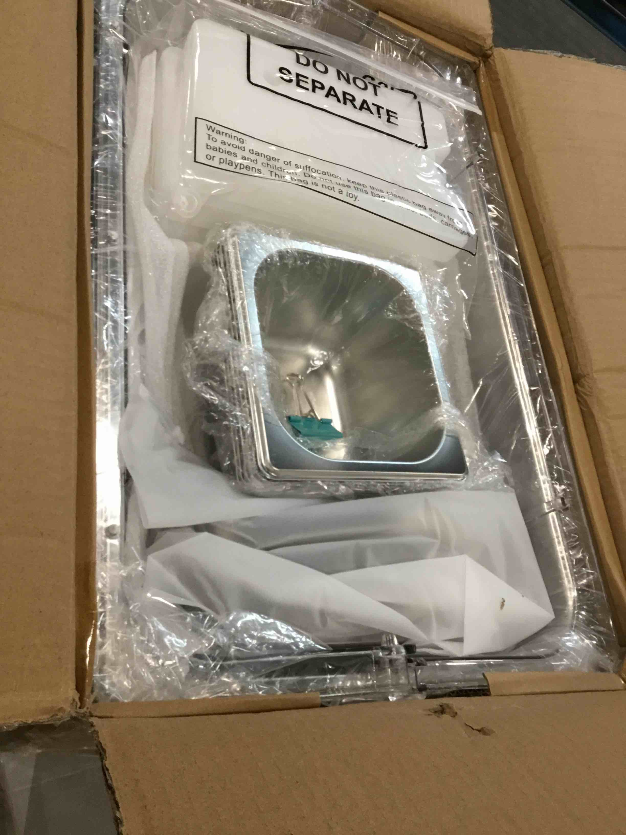 https://s3.amazonaws.com/lotting-images-prod/bidfta/GRA0329040_1729855417647.jpeg