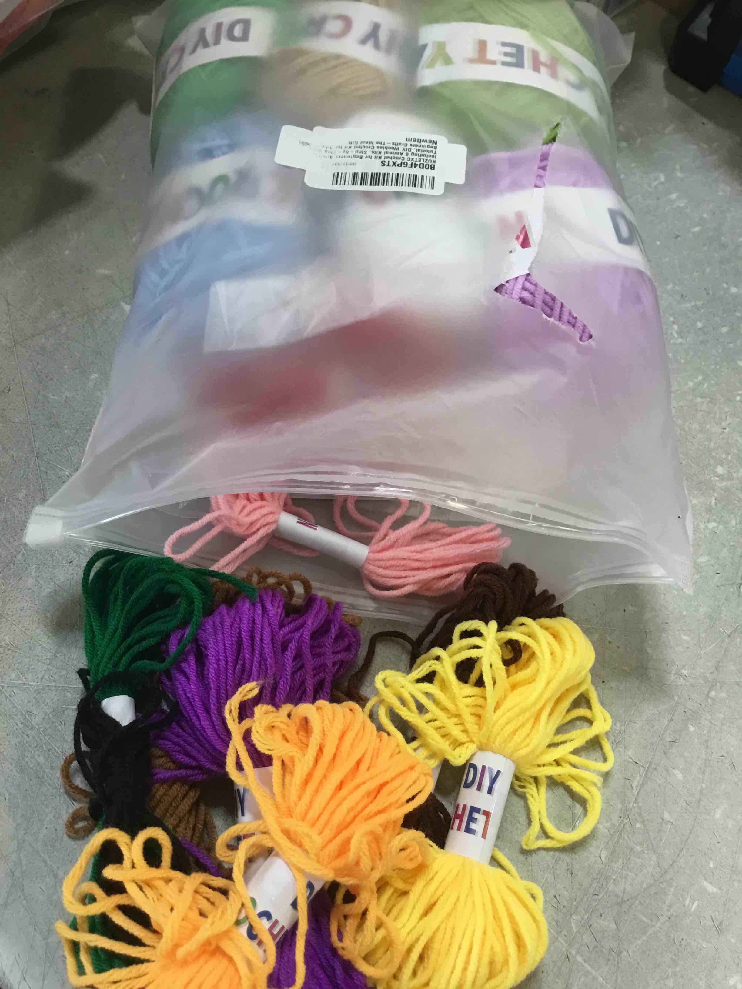https://s3.amazonaws.com/lotting-images-prod/bidfta/GRA0330522_1729012830529.jpeg