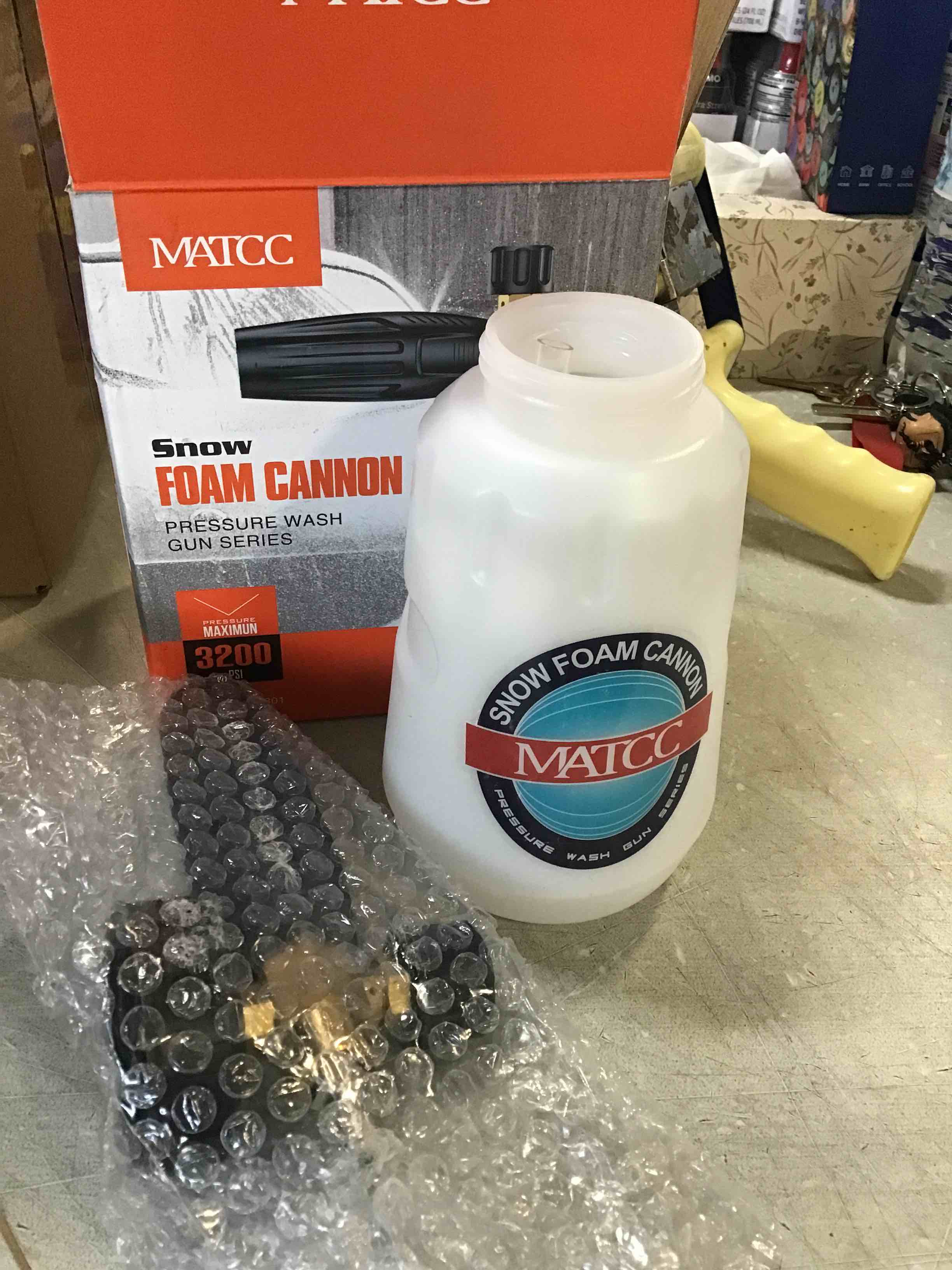 https://s3.amazonaws.com/lotting-images-prod/bidfta/GRA0331937_1729880998667.jpeg