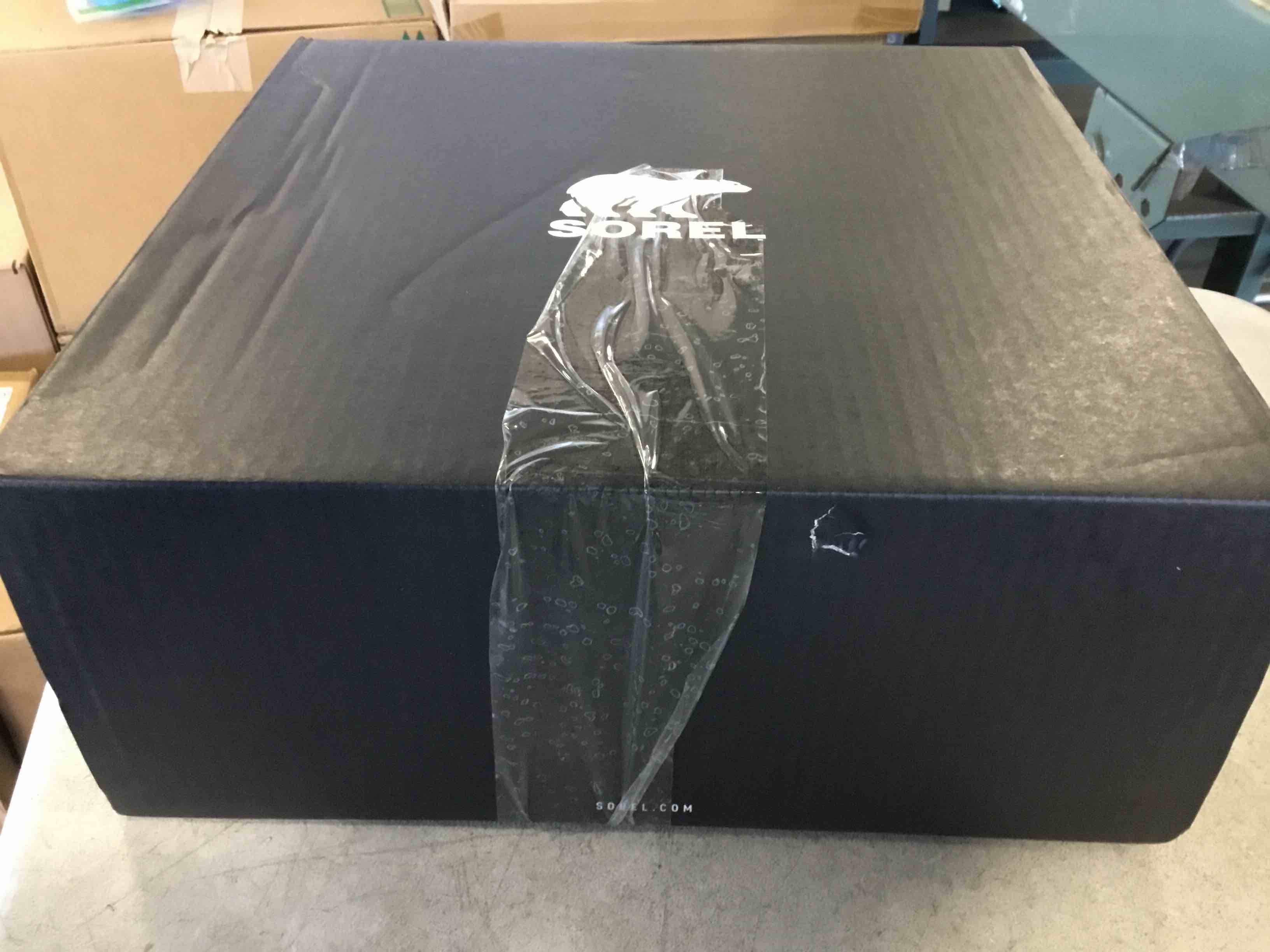 https://s3.amazonaws.com/lotting-images-prod/bidfta/GRA0332359_1729798607186.jpeg