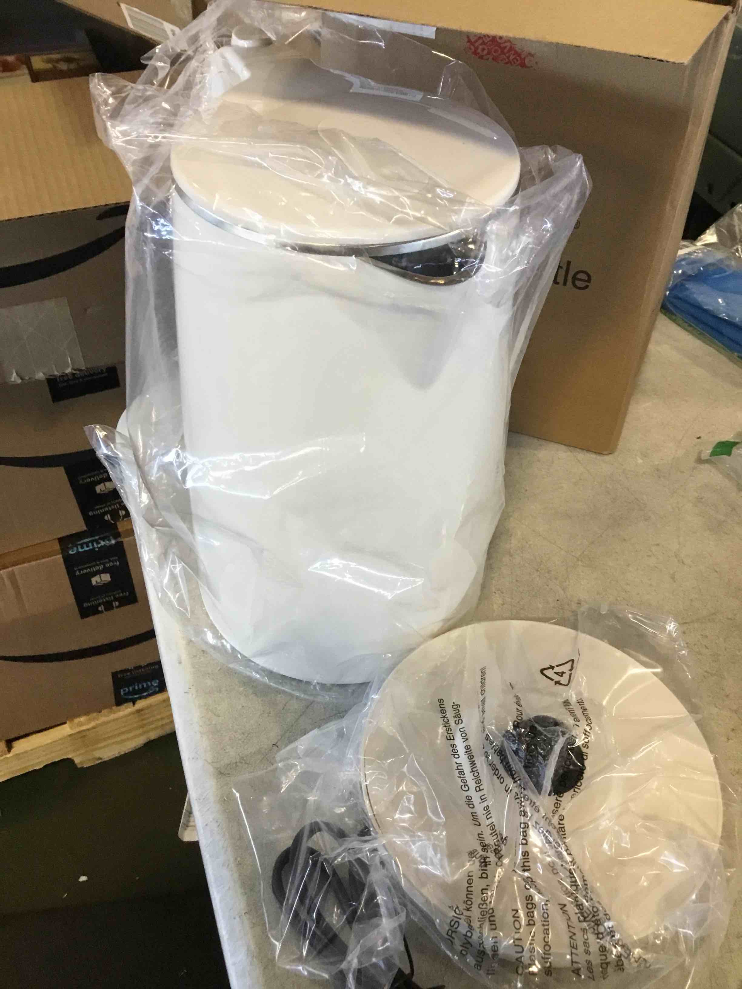 https://s3.amazonaws.com/lotting-images-prod/bidfta/GRA0332381_1729795615202.jpeg