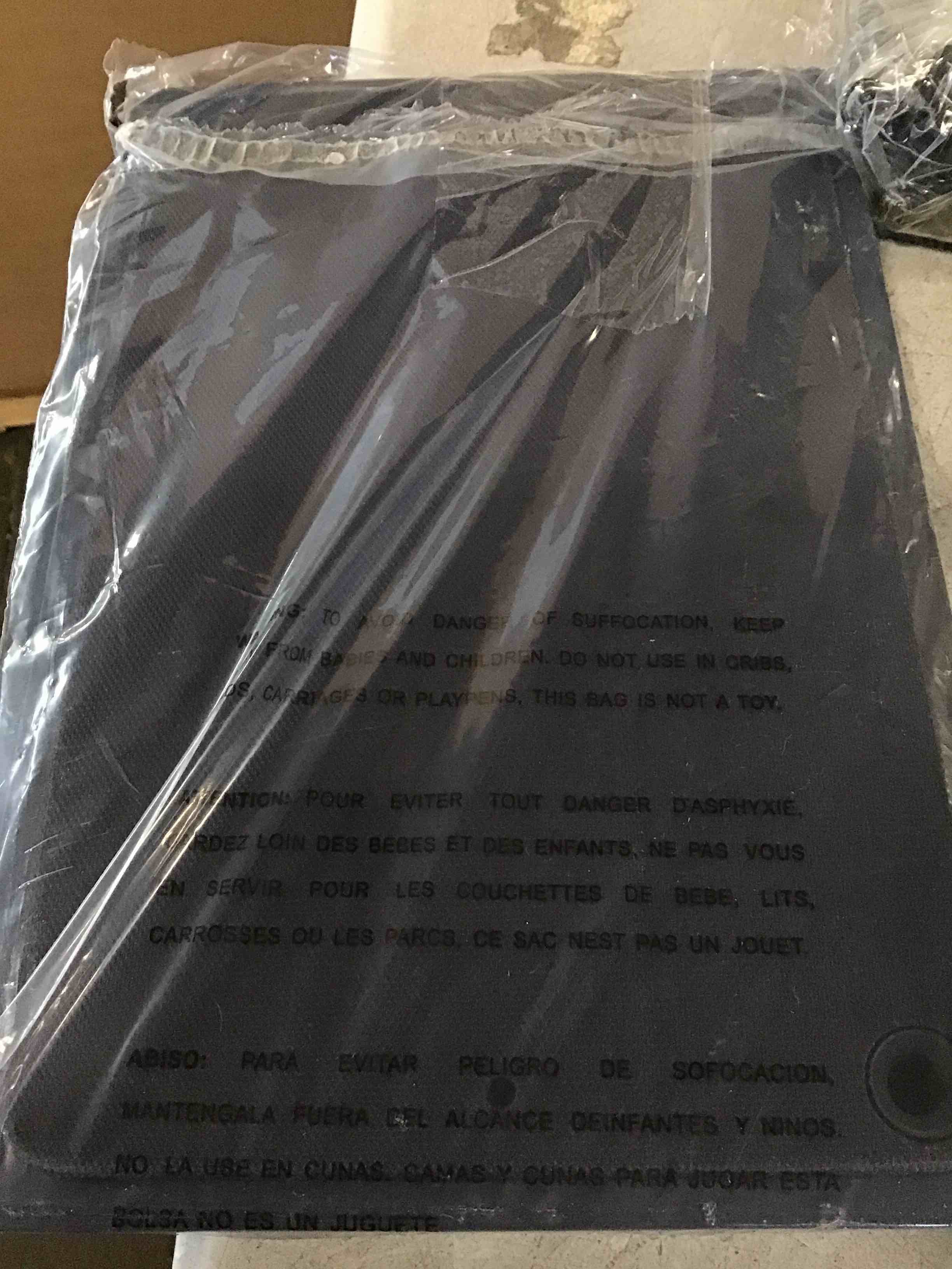 https://s3.amazonaws.com/lotting-images-prod/bidfta/GRA0332523_1729774312403.jpeg
