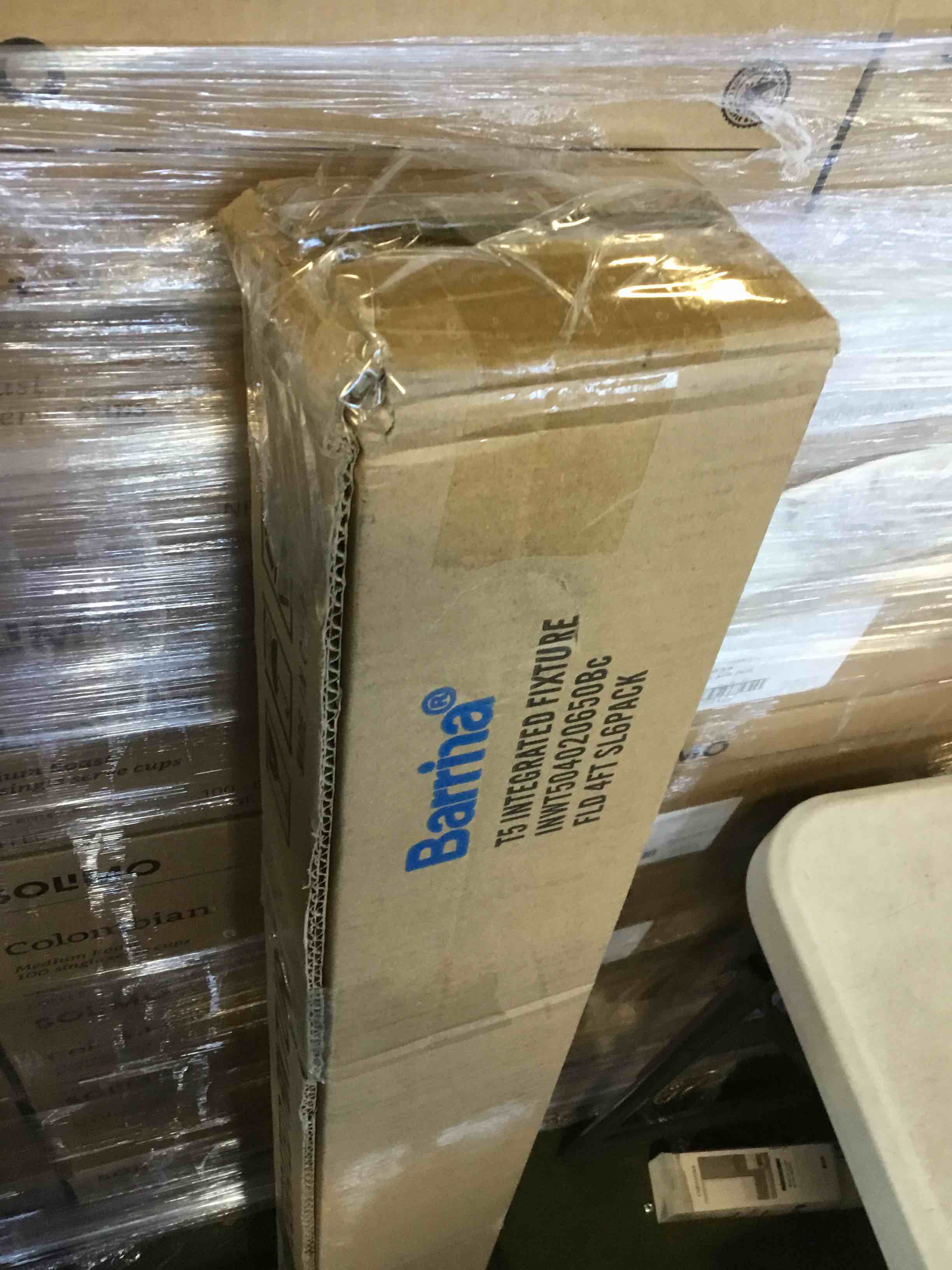 https://s3.amazonaws.com/lotting-images-prod/bidfta/GRA0332973_1729617867666.jpeg