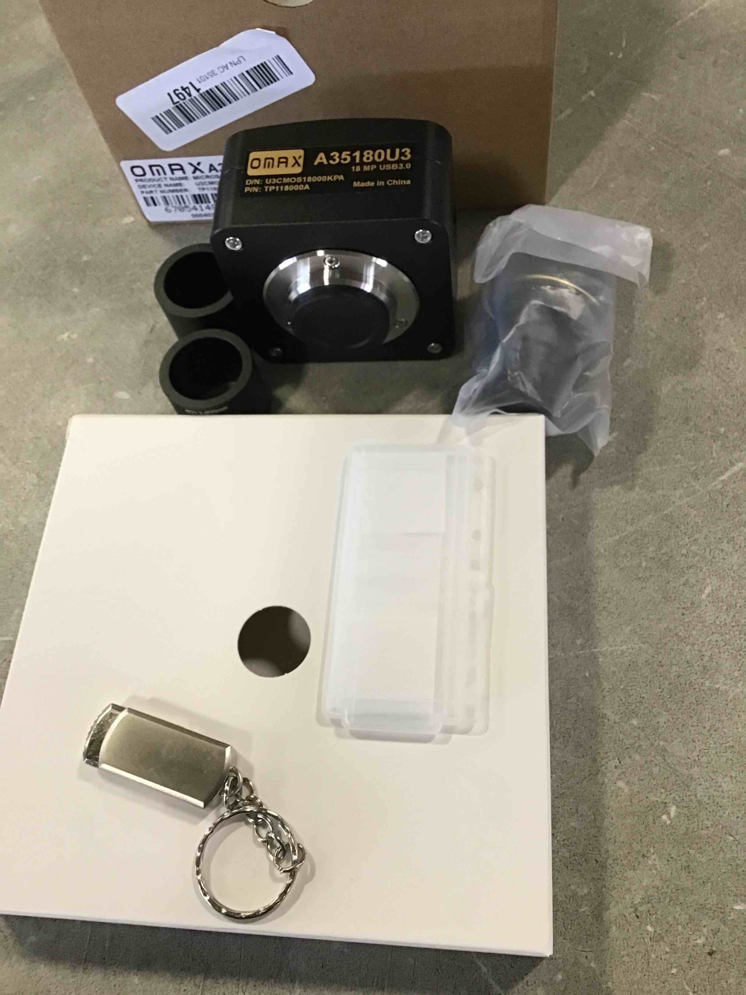 https://s3.amazonaws.com/lotting-images-prod/bidfta/GRA0333914_1729014296835.jpeg