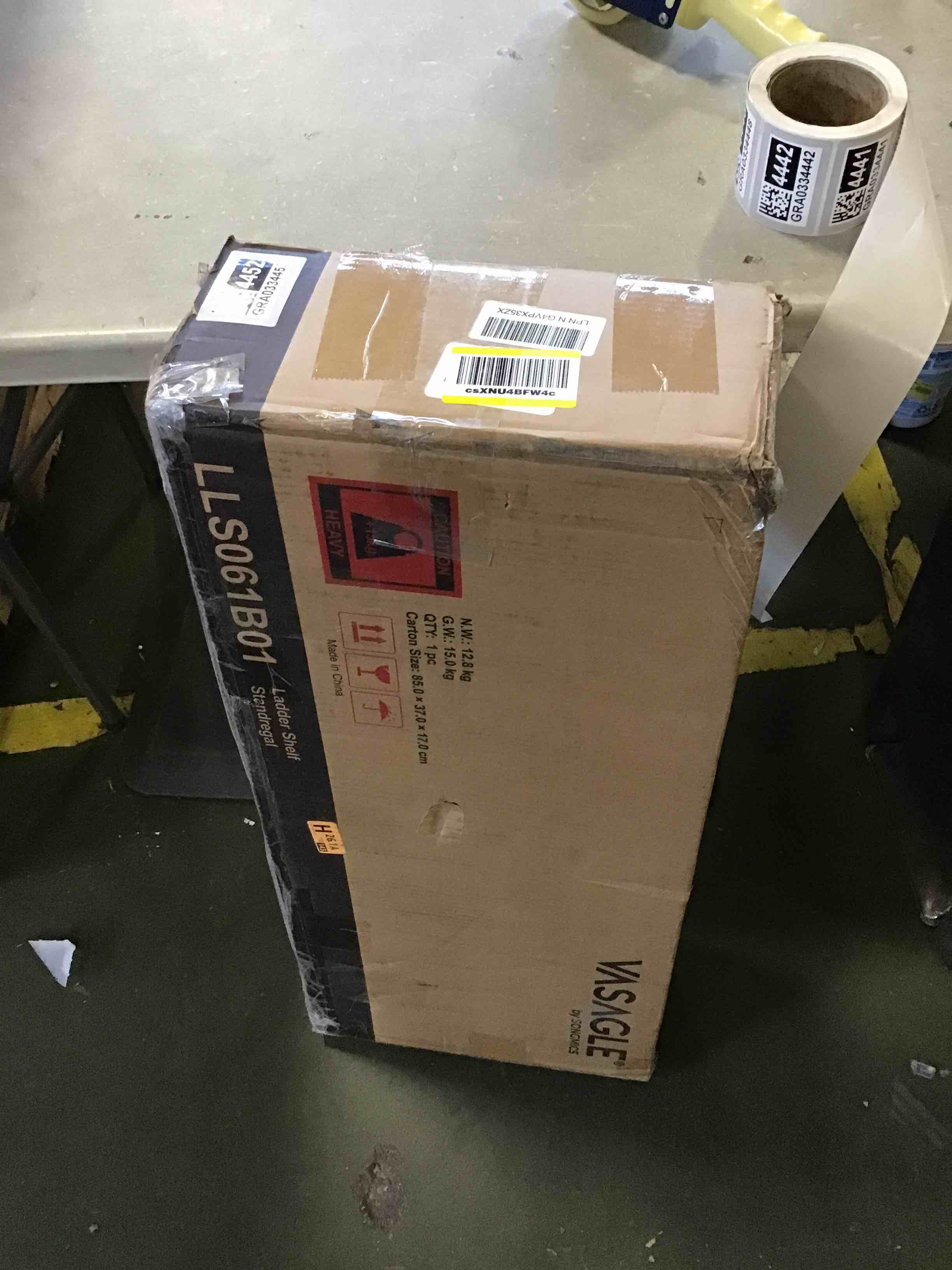 https://s3.amazonaws.com/lotting-images-prod/bidfta/GRA0334452_1730310517939.jpeg