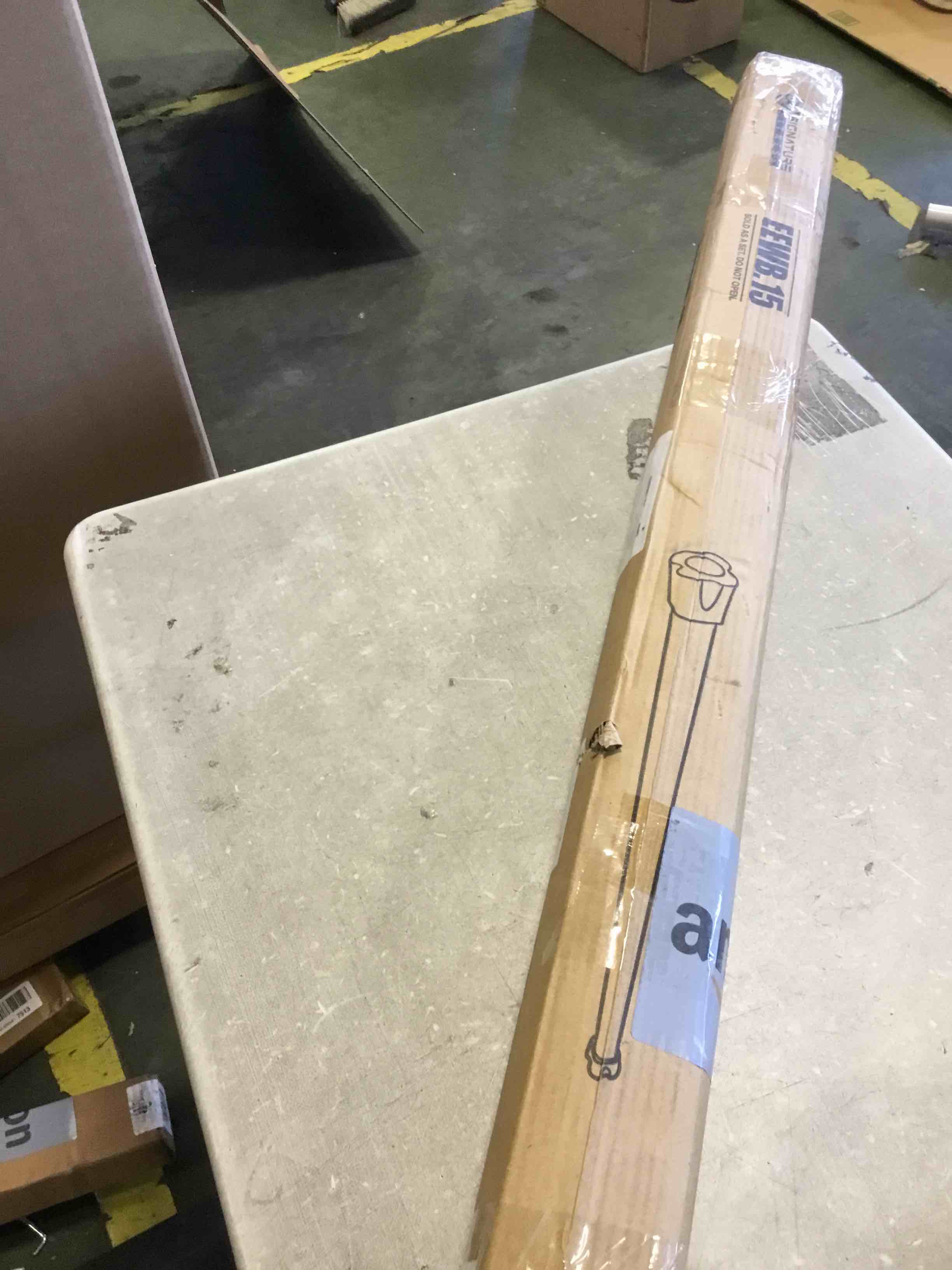 https://s3.amazonaws.com/lotting-images-prod/bidfta/GRA0335252_1729617323132.jpeg